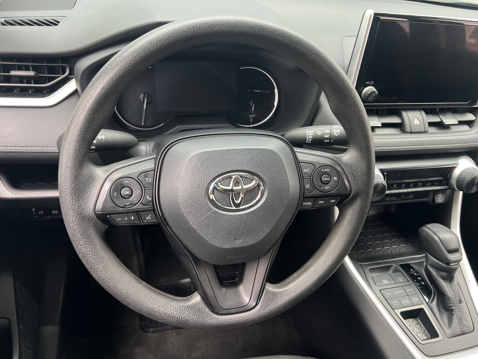 Thumbnail: 2024 Toyota RAV4 - 5