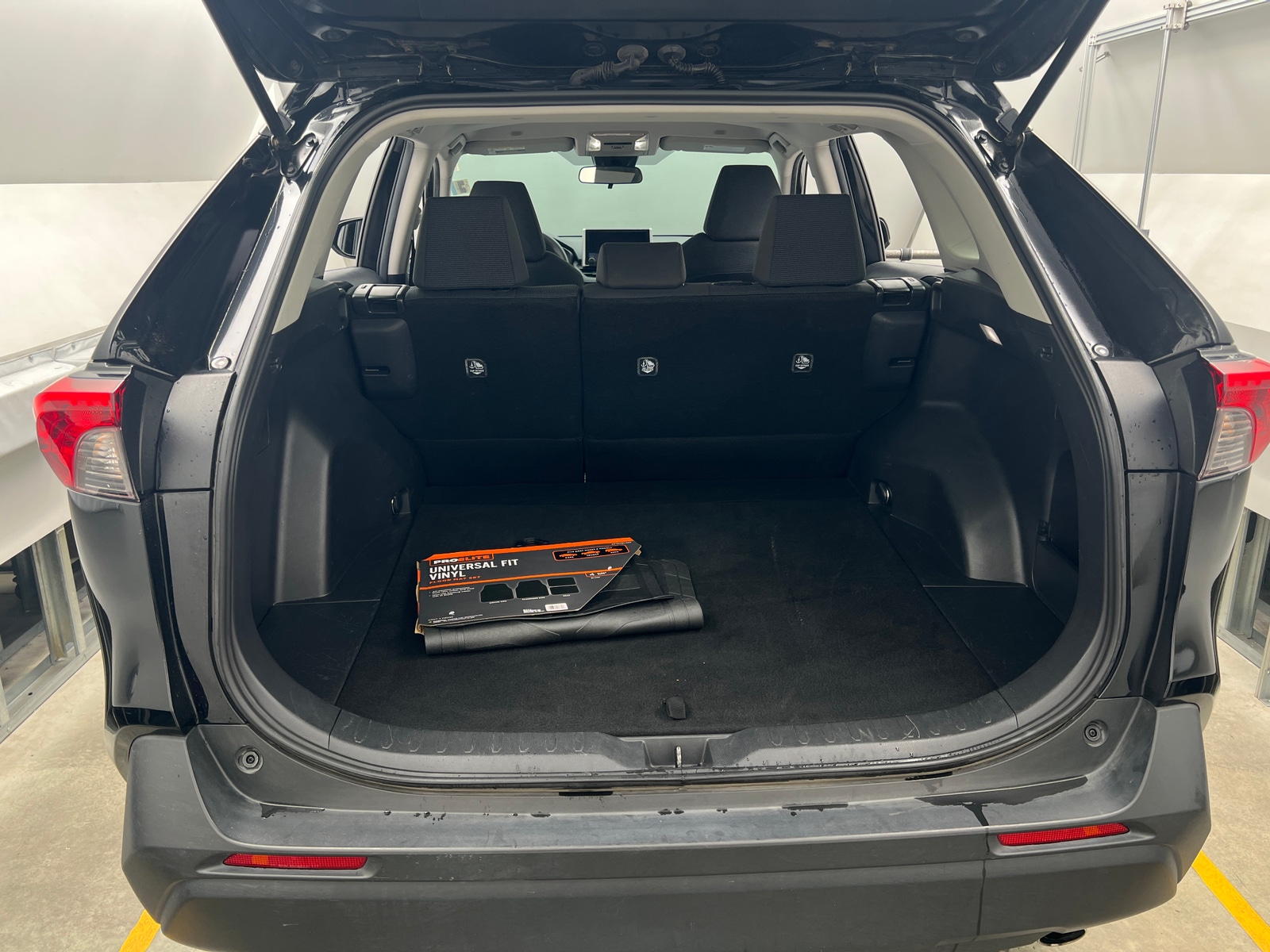 Thumbnail: 2024 Toyota RAV4 - 7