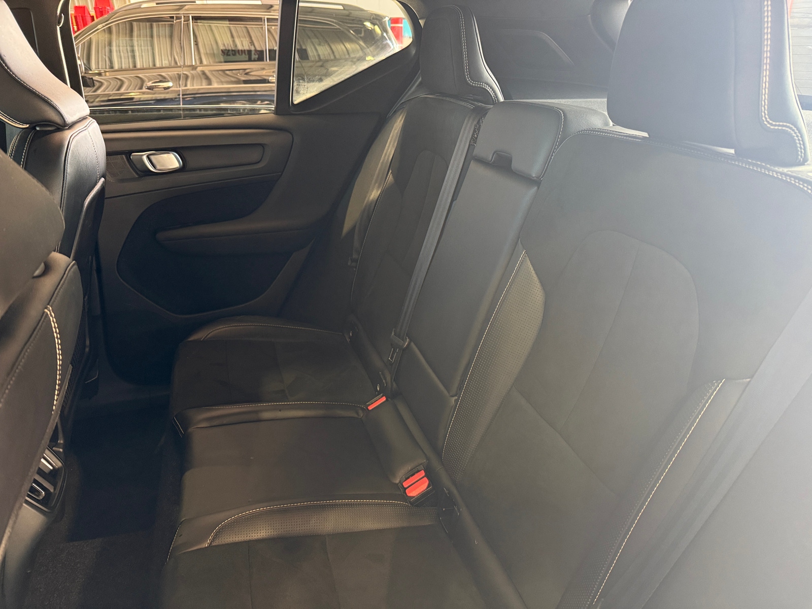 Thumbnail: 2021 Volvo XC40 - 5