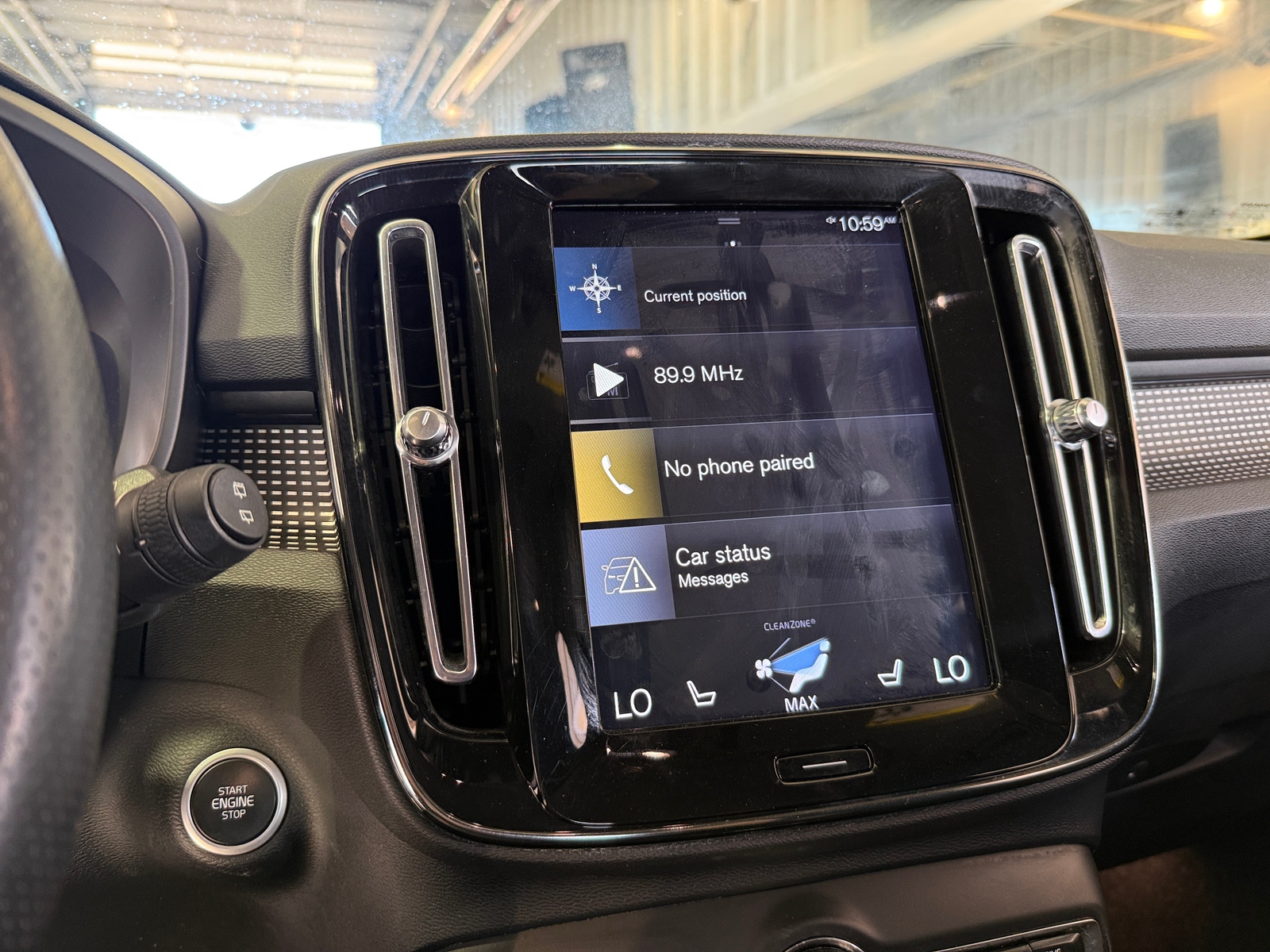 Thumbnail: 2021 Volvo XC40 - 3