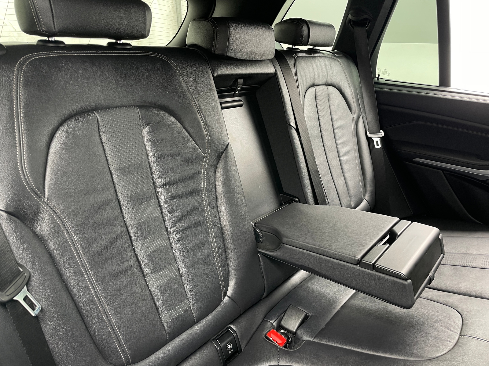 Thumbnail: 2020 BMW X5 - 5