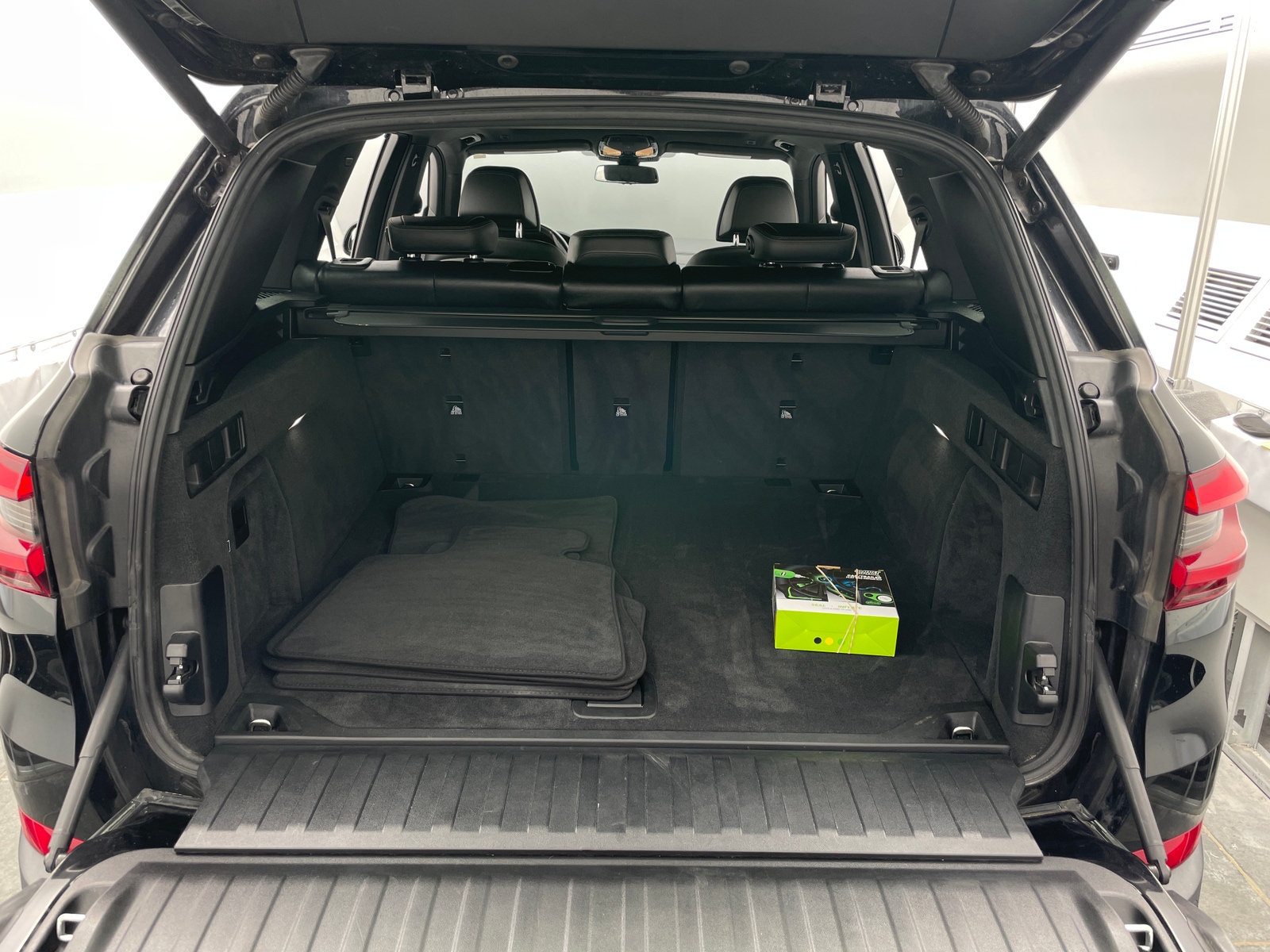 Thumbnail: 2020 BMW X5 - 6