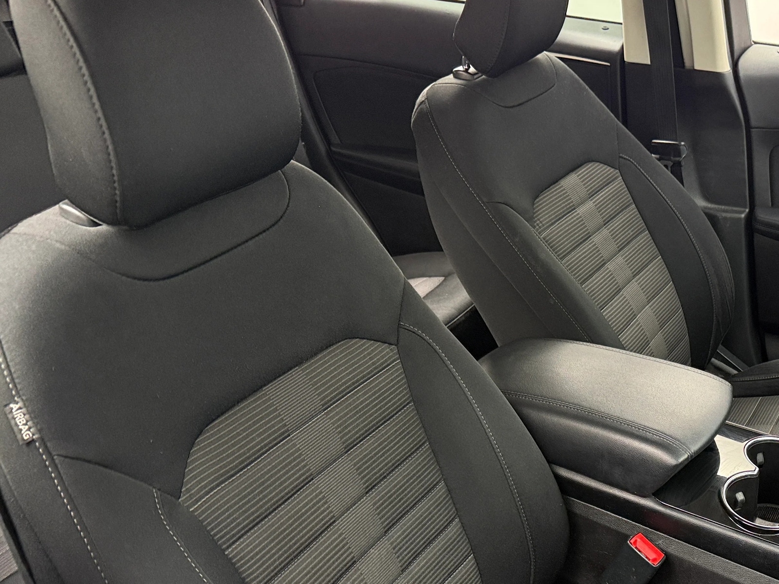 Thumbnail: 2017 Ford Edge - 2