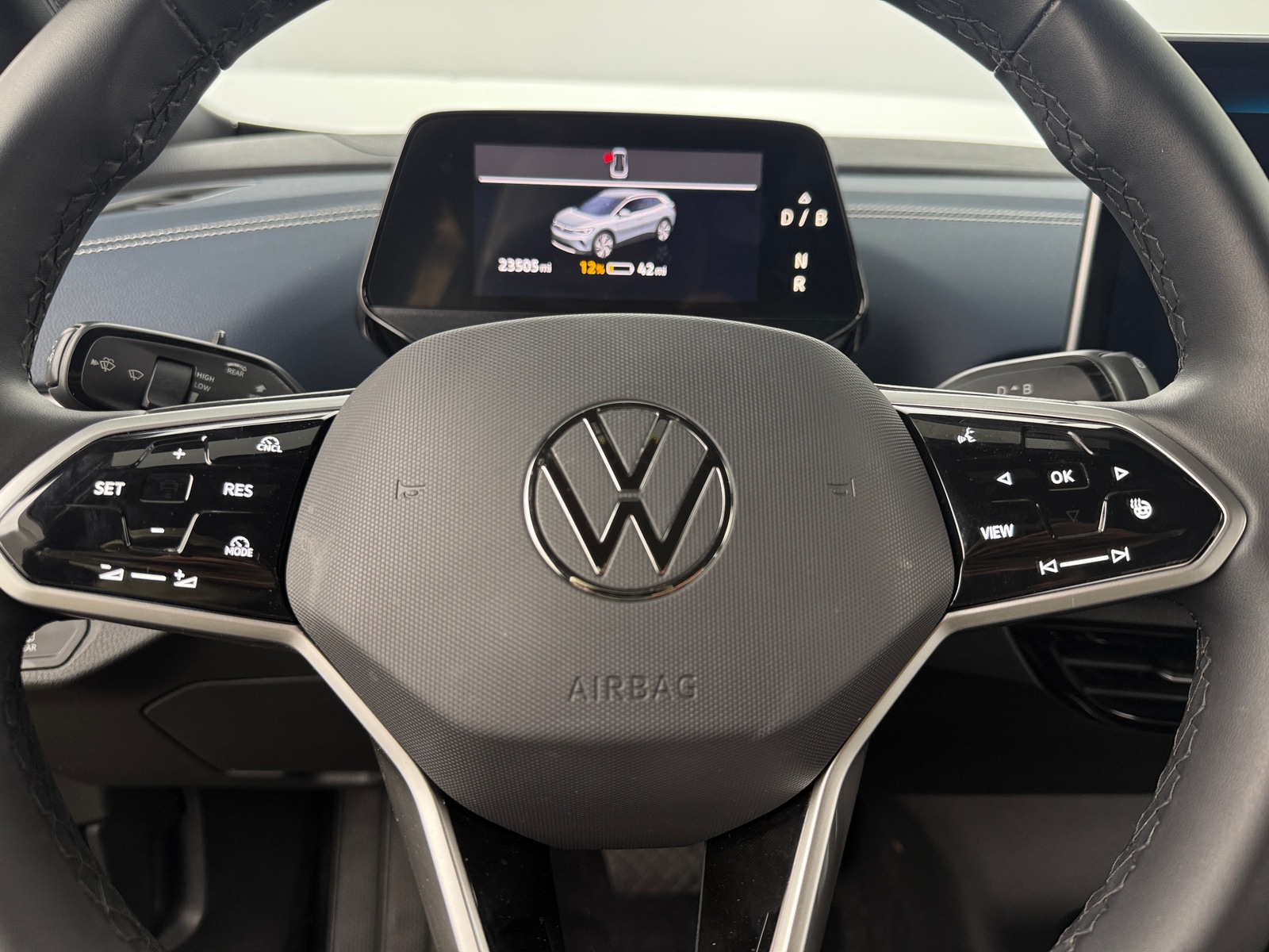 Thumbnail: 2024 Volkswagen ID.4 - 4