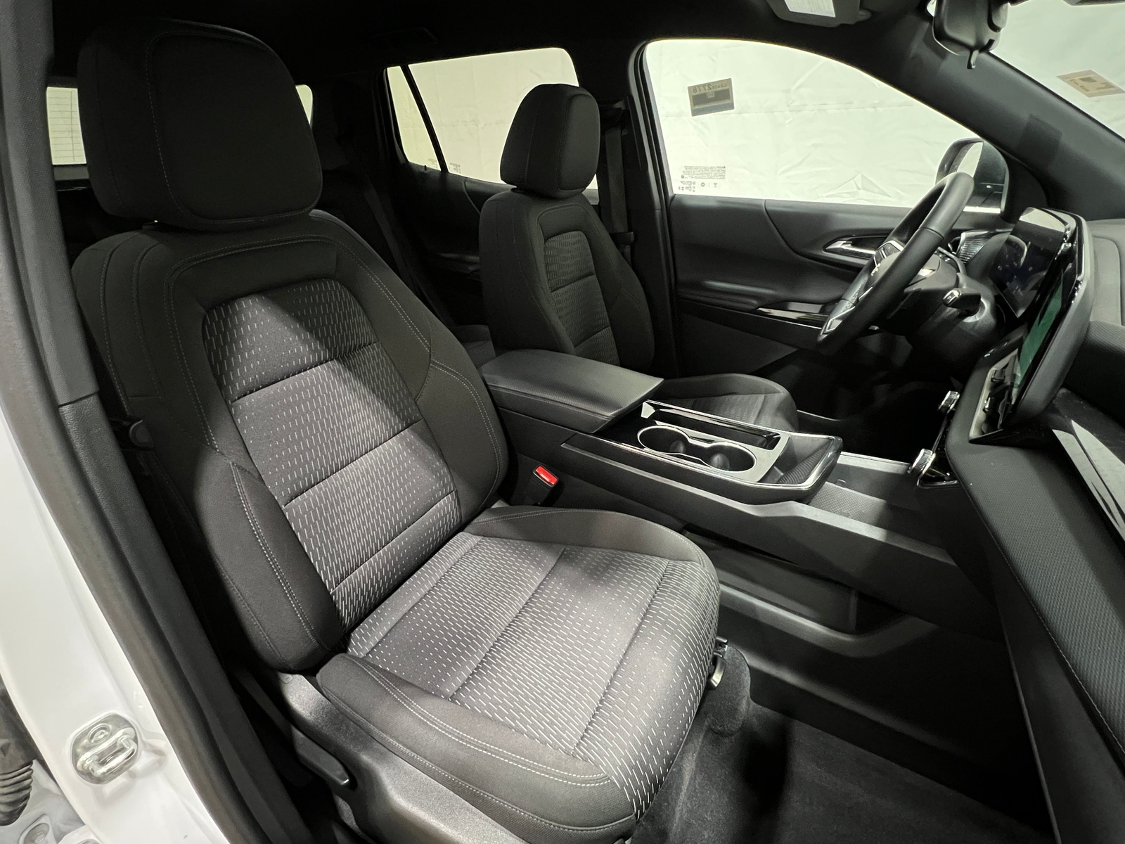 Thumbnail: 2025 Chevrolet Equinox - 2