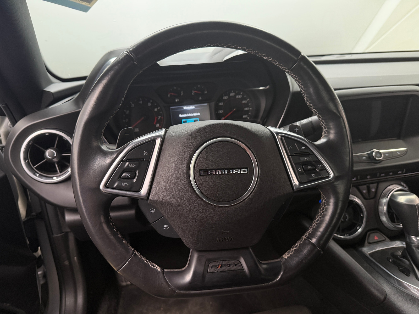 Thumbnail: 2017 Chevrolet Camaro - 4