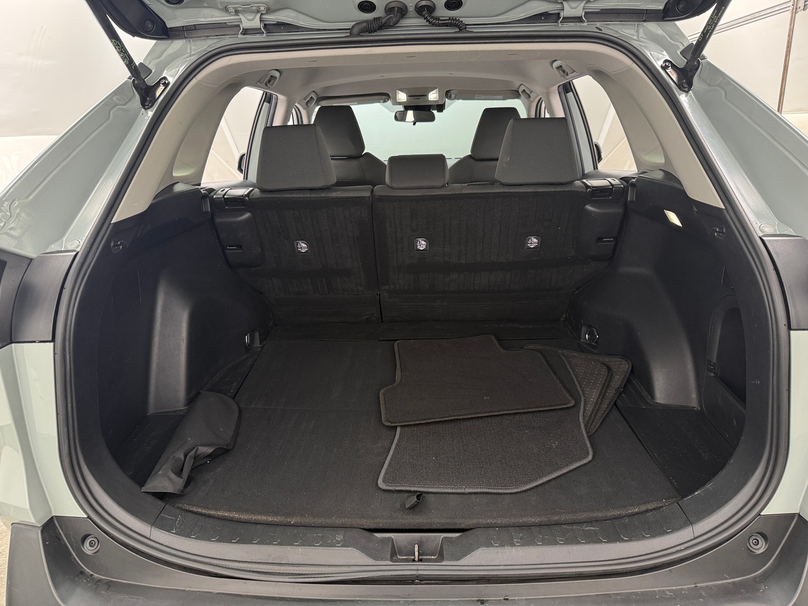 Thumbnail: 2022 Toyota RAV4 - 7