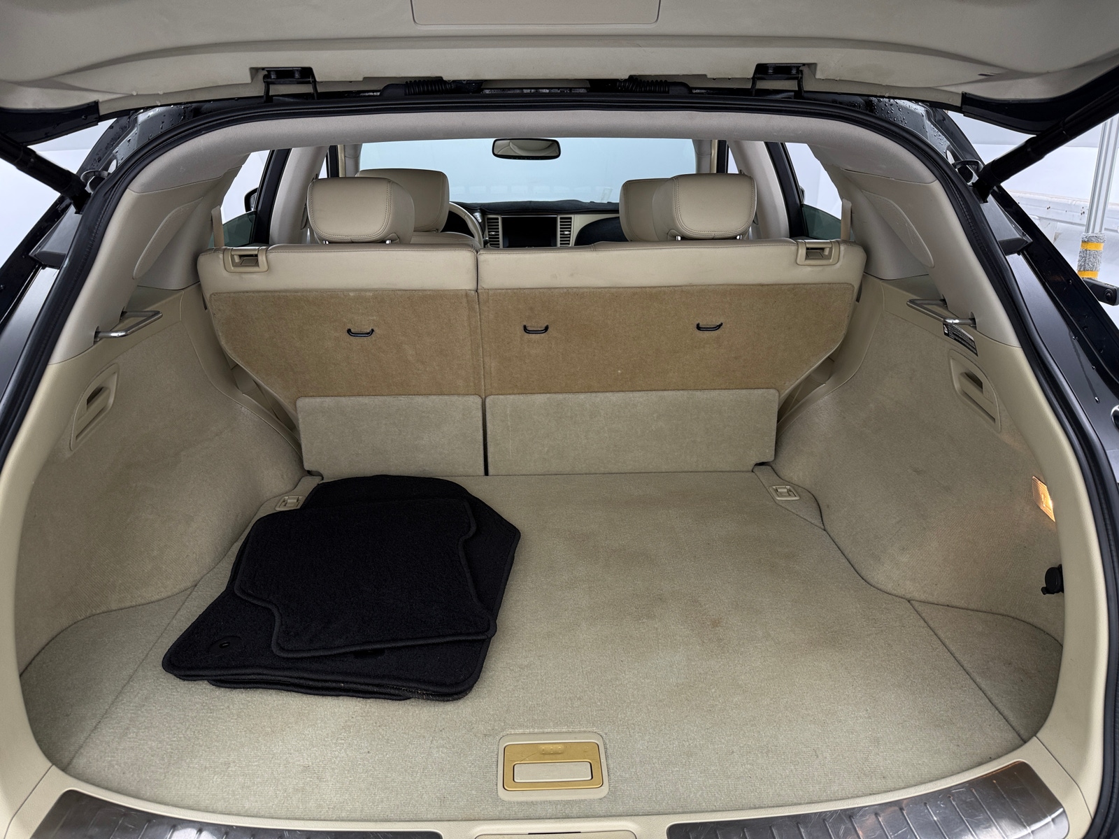 Thumbnail: 2012 INFINITI FX35 - 6