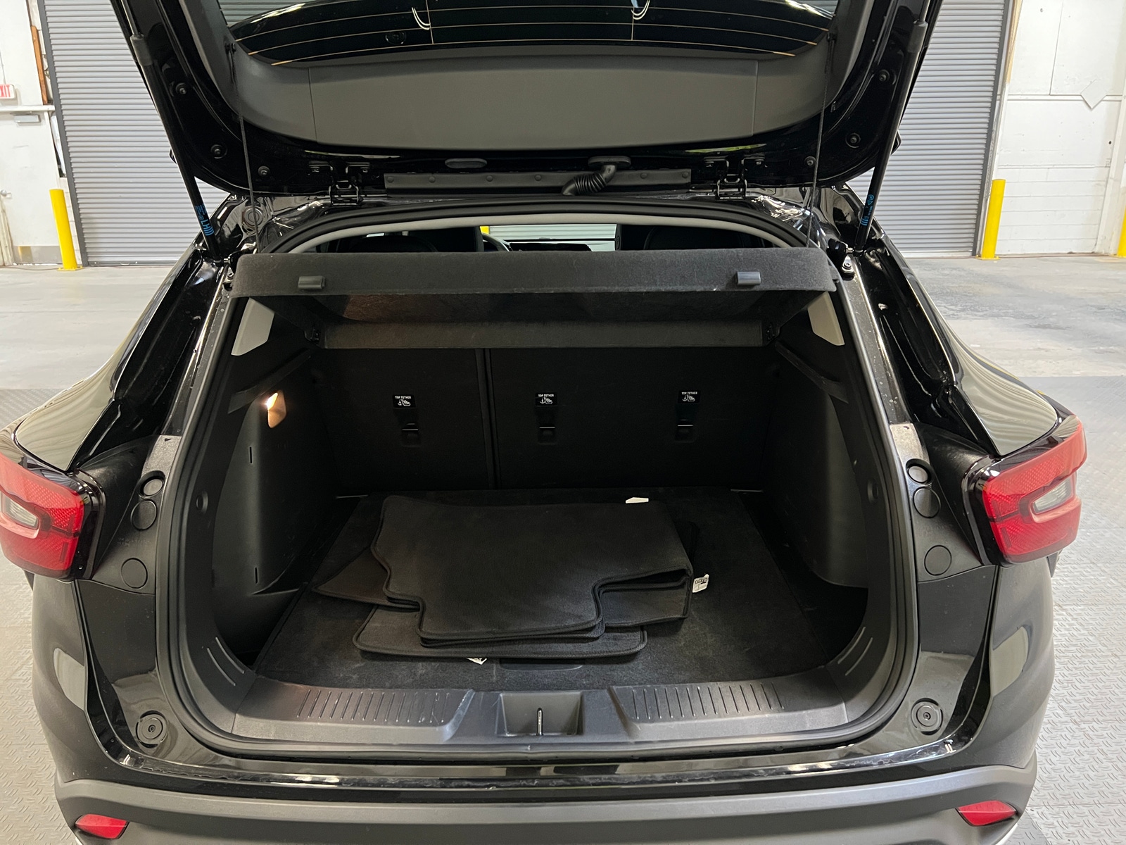 Thumbnail: 2025 Chevrolet Trax - 7