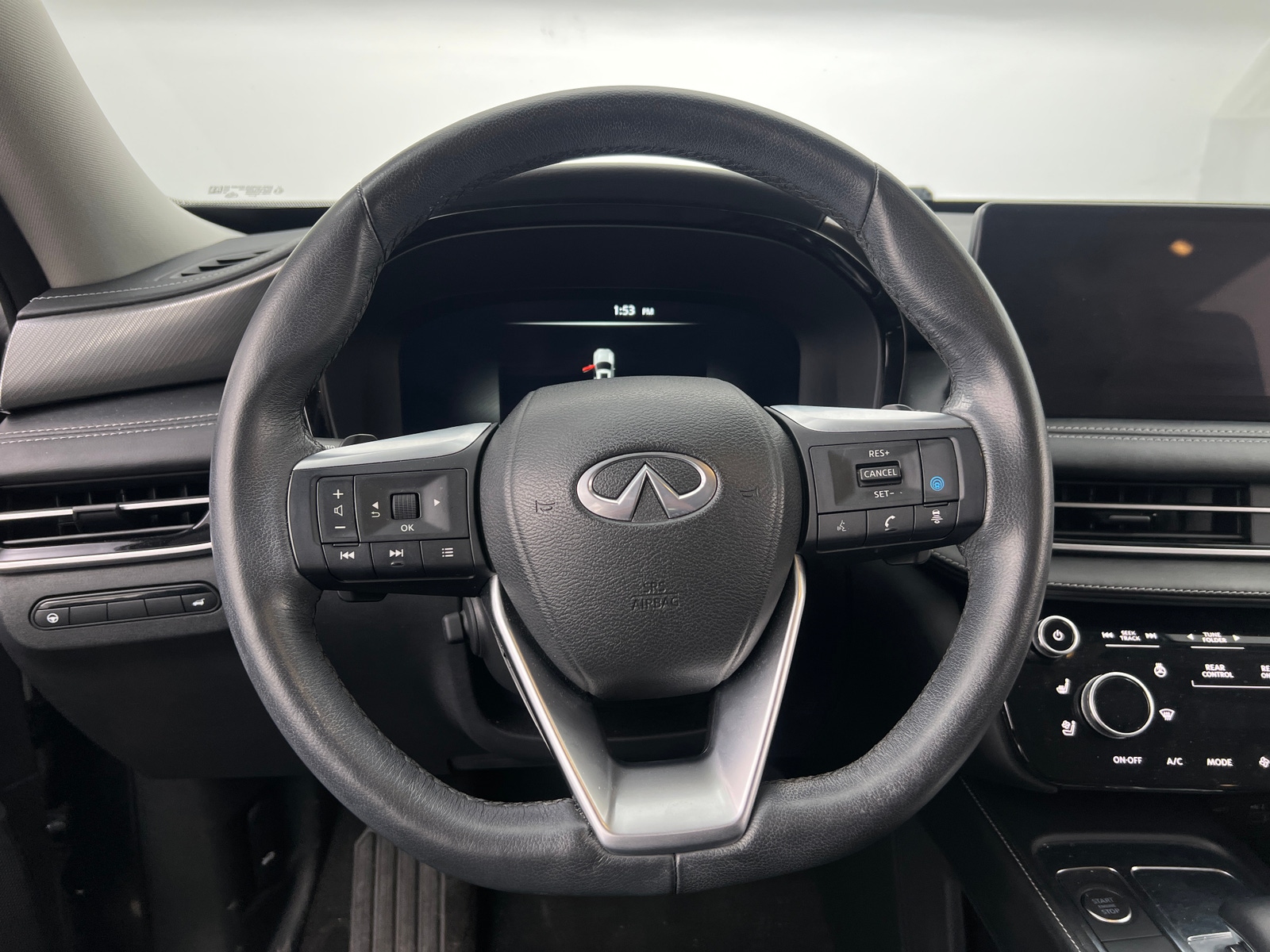 Thumbnail: 2023 INFINITI QX60 - 4