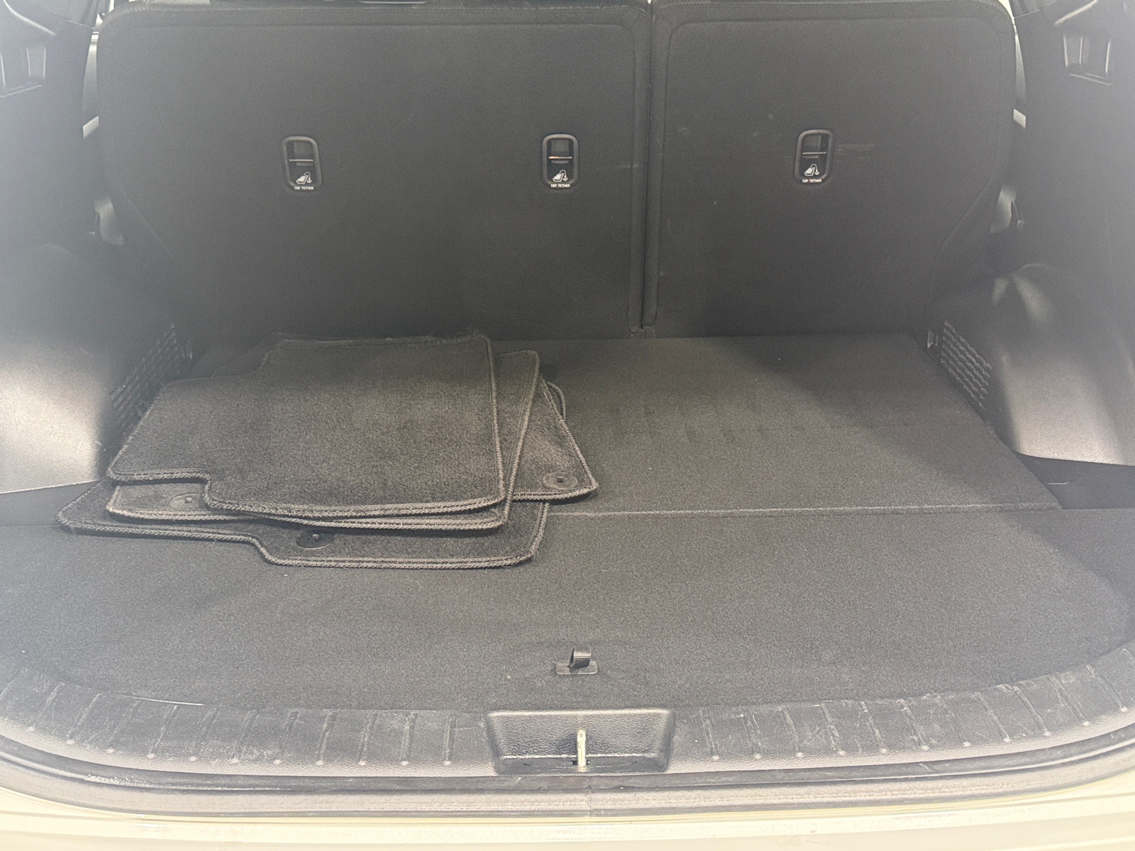 Thumbnail: 2019 Hyundai Santa Fe - 7