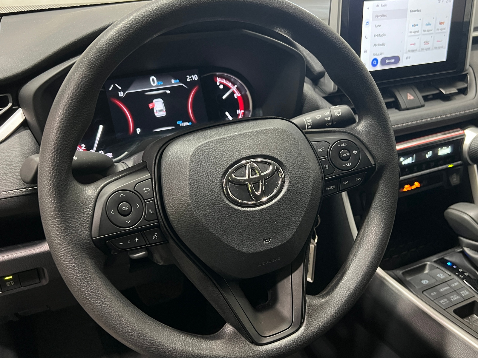 Thumbnail: 2025 Toyota RAV4 - 5