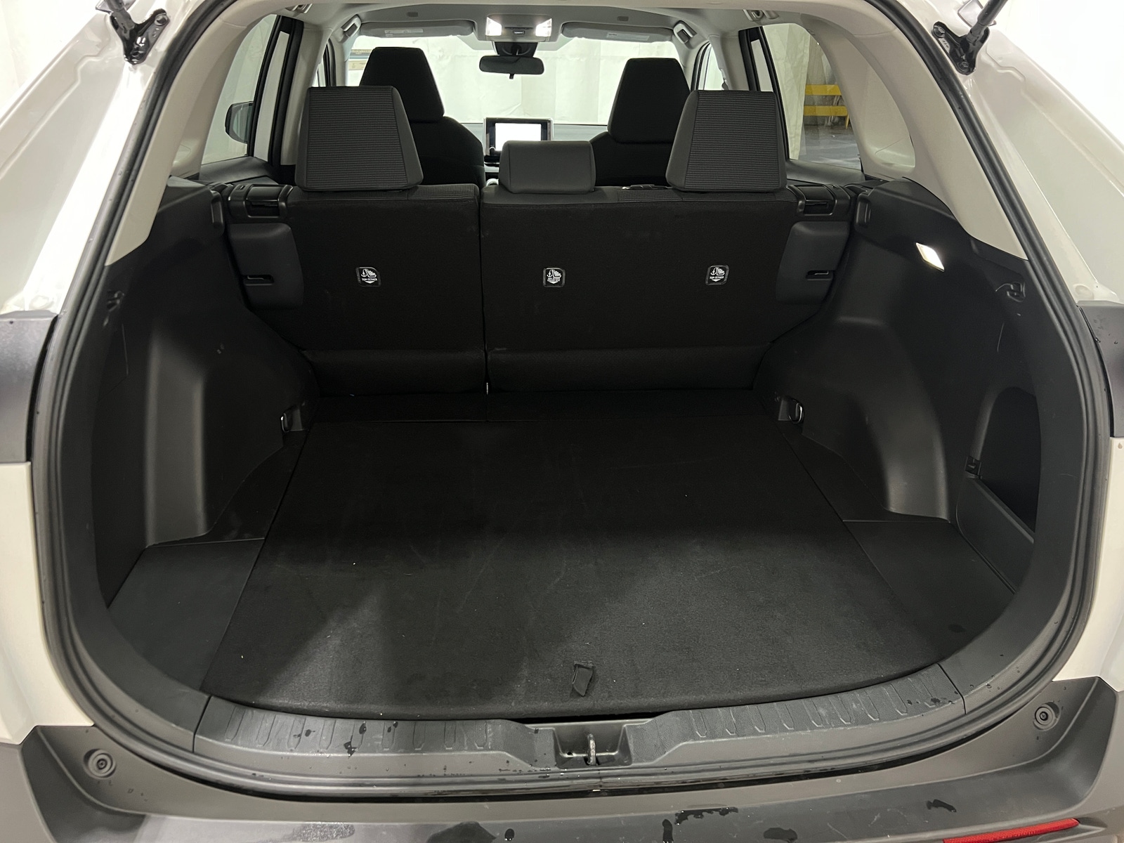 Thumbnail: 2025 Toyota RAV4 - 7