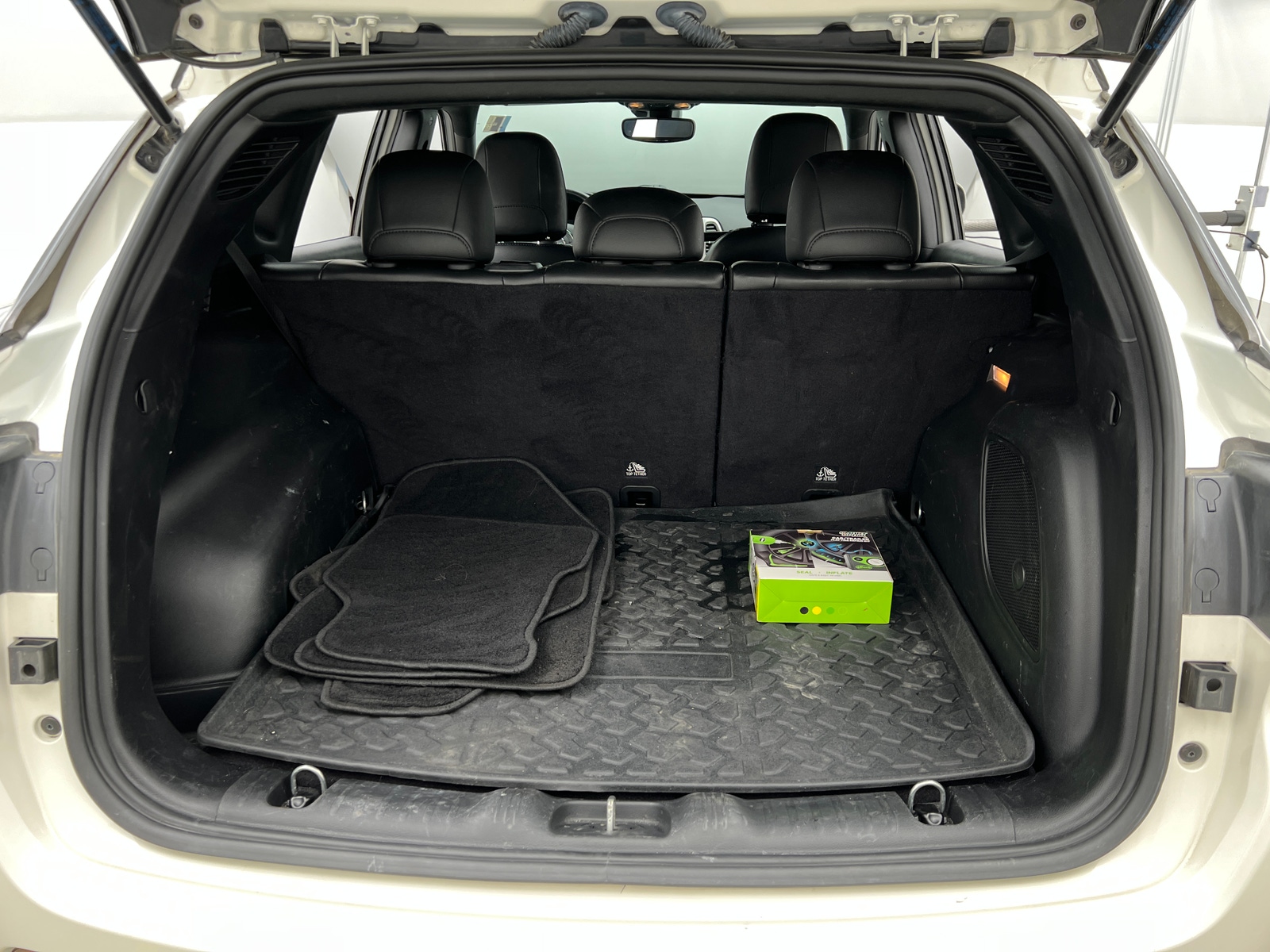 Thumbnail: 2020 Jeep Compass - 6