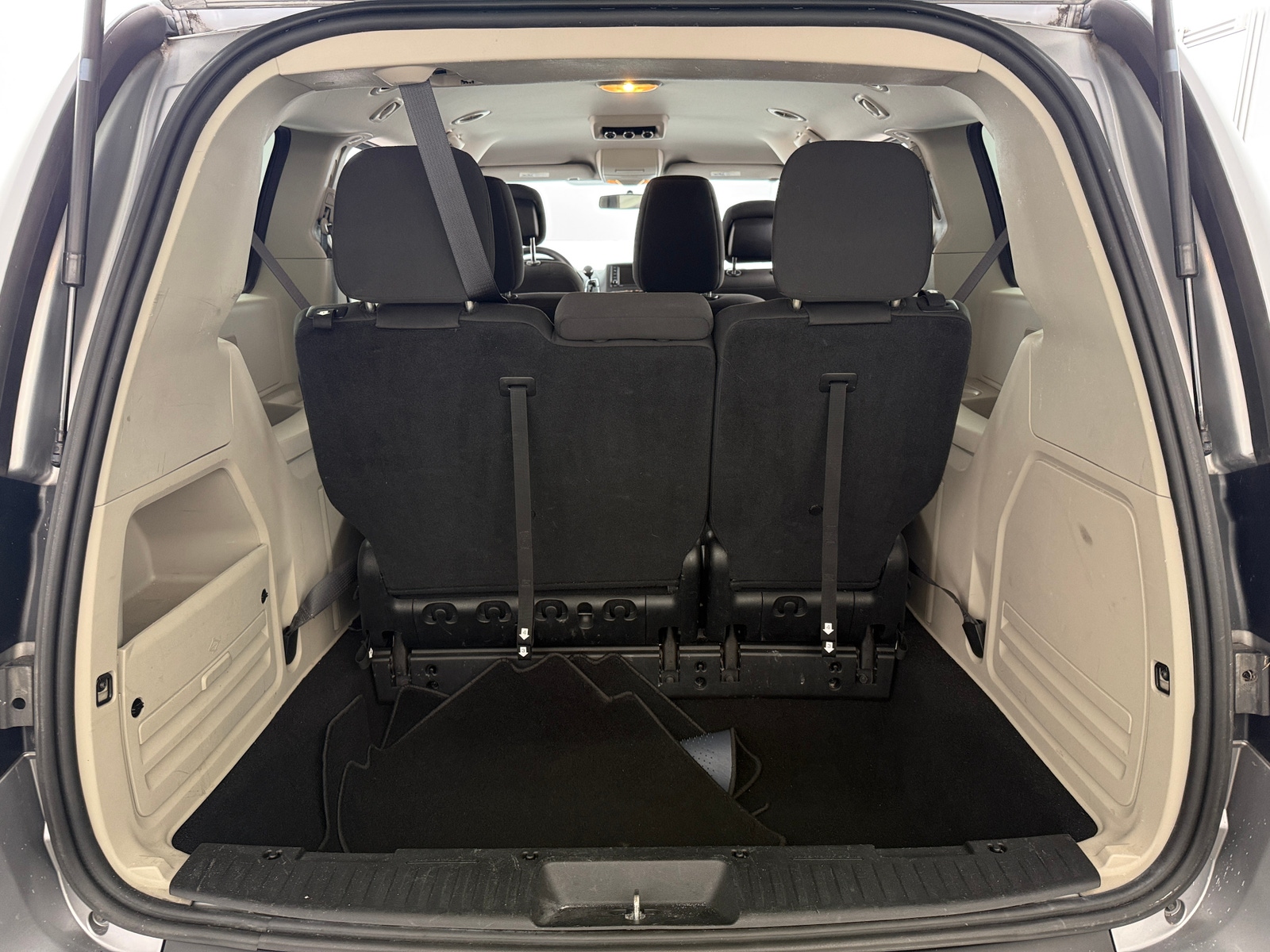 Thumbnail: 2018 Dodge Grand Caravan - 7