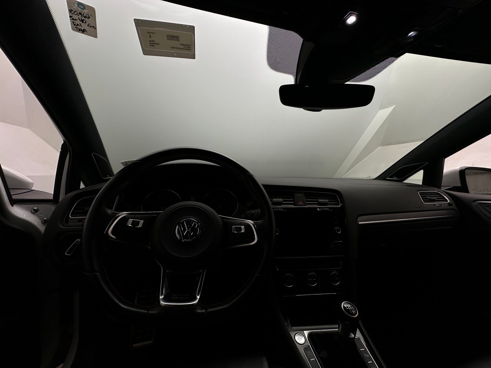 Thumbnail: 2018 Volkswagen Golf - 2