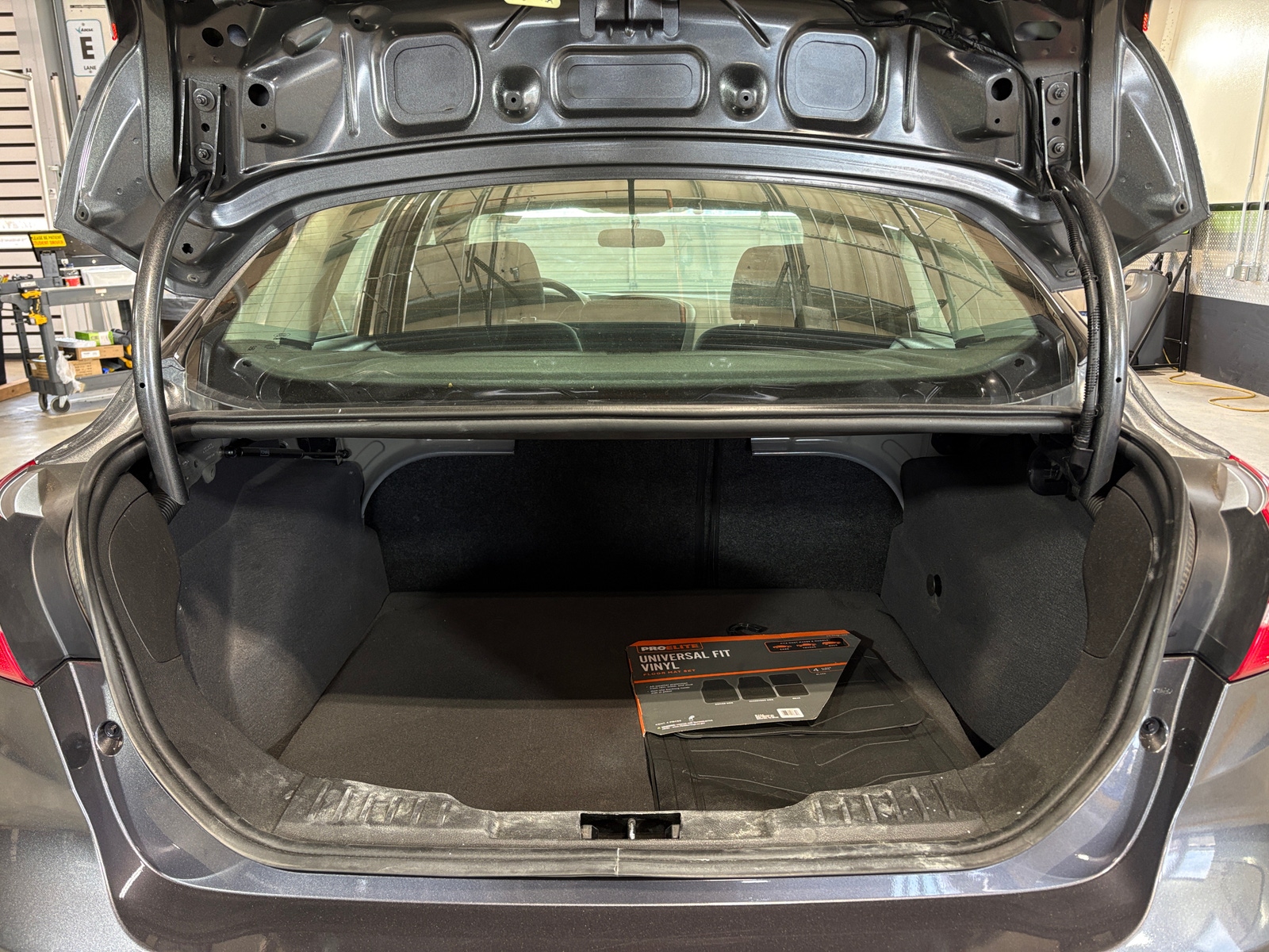 Thumbnail: 2018 Ford Focus - 7