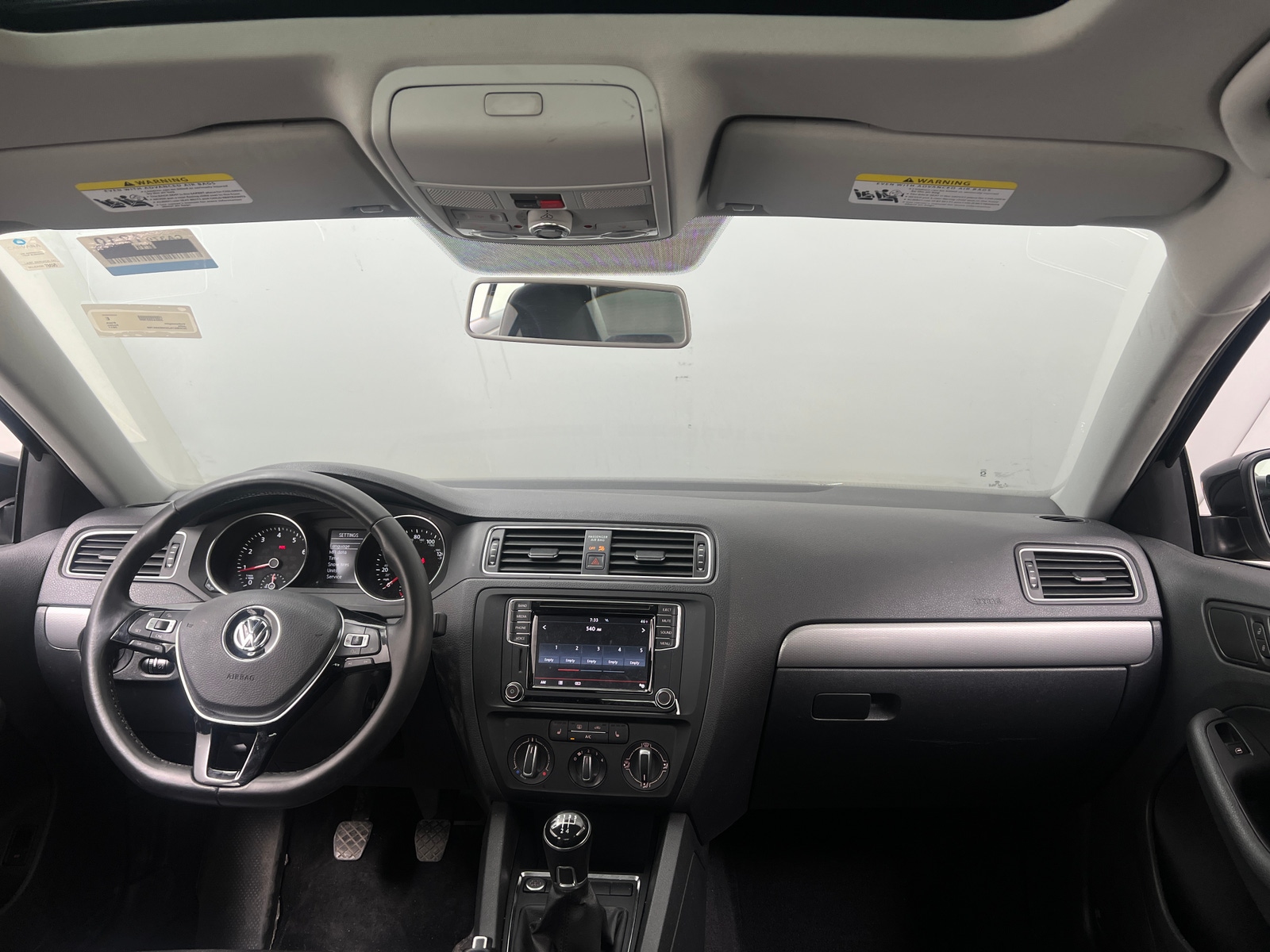 Thumbnail: 2017 Volkswagen Jetta - 2