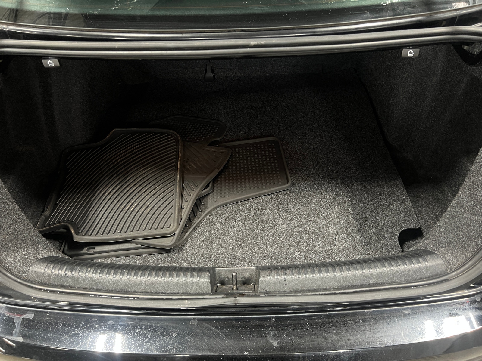 Thumbnail: 2017 Volkswagen Jetta - 6