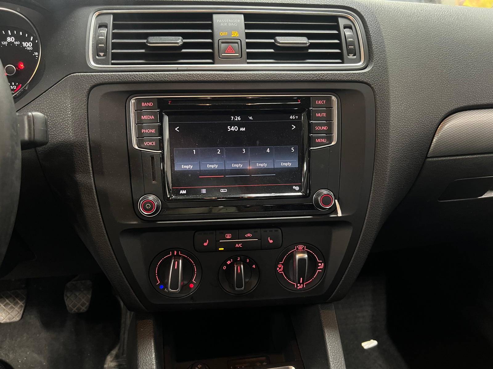 Thumbnail: 2017 Volkswagen Jetta - 3