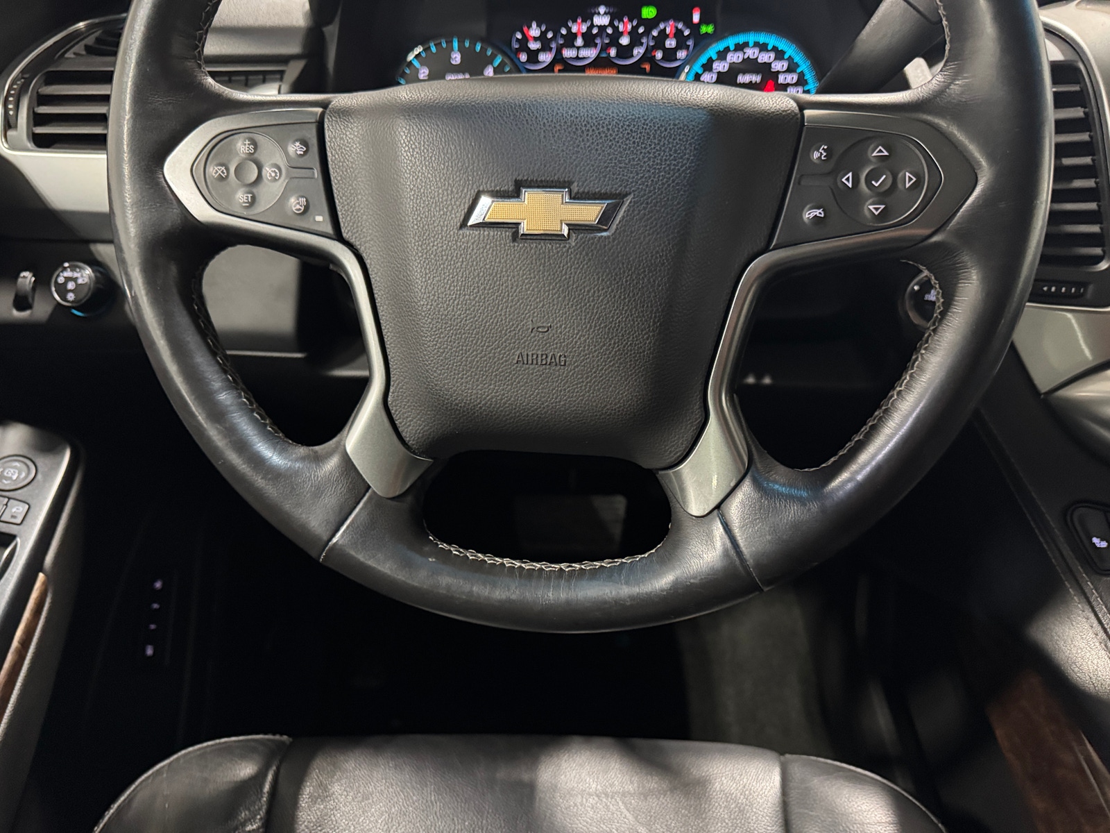 Thumbnail: 2017 Chevrolet Tahoe - 4