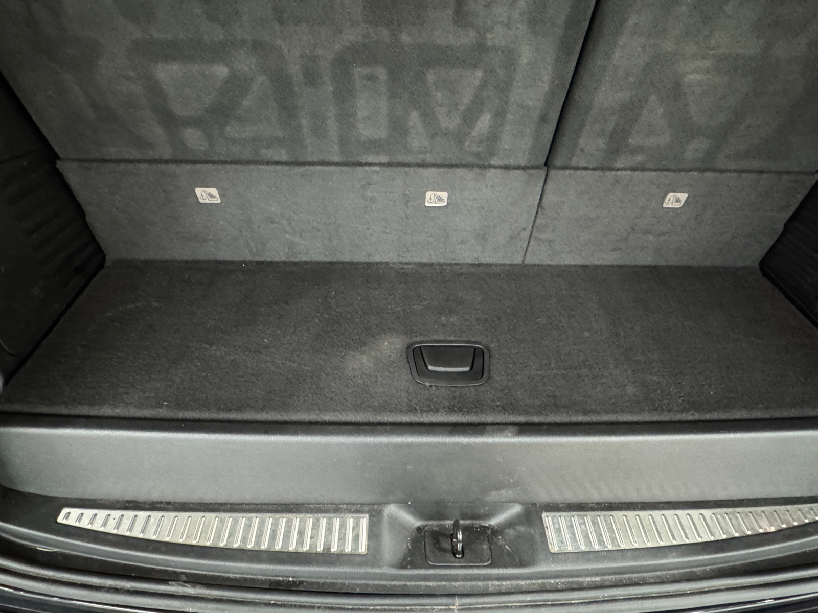 Thumbnail: 2017 Chevrolet Tahoe - 6