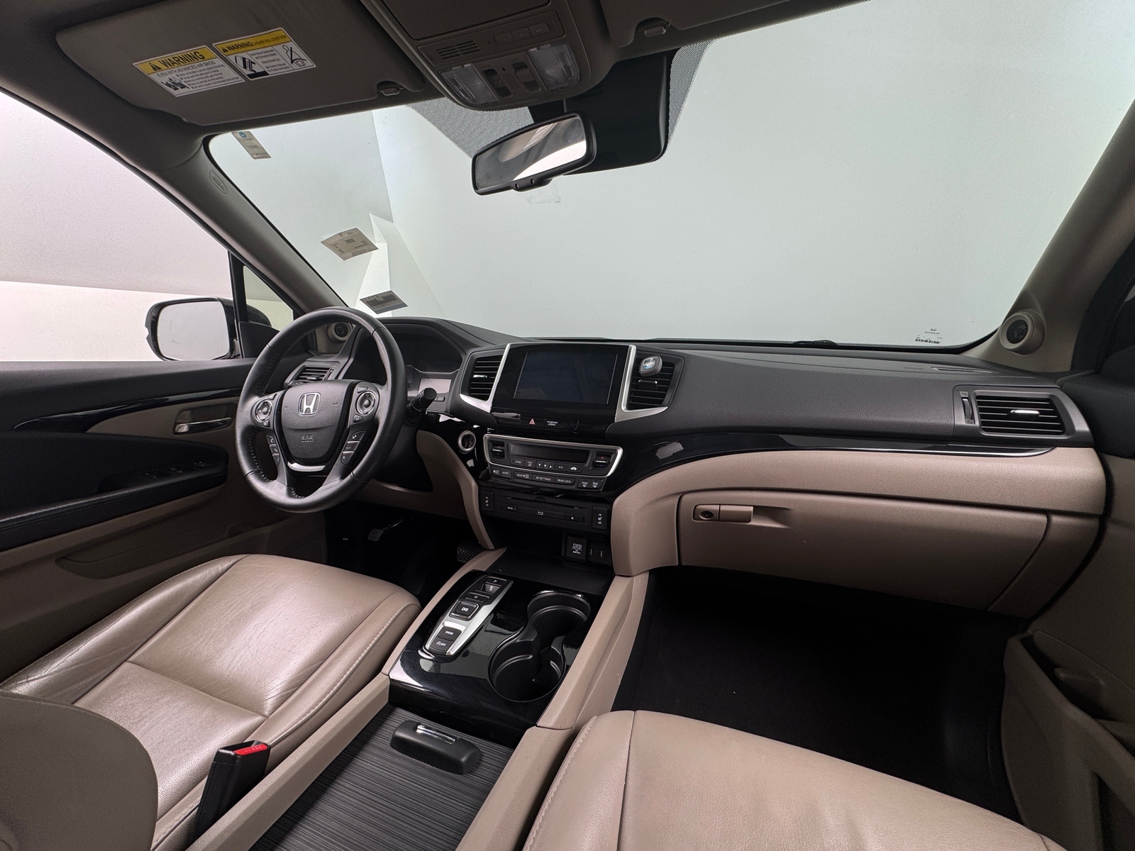 Thumbnail: 2017 Honda Pilot - 2