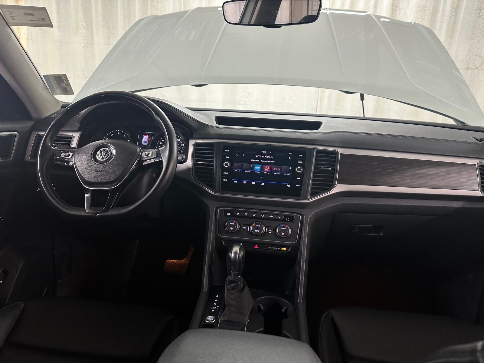 Thumbnail: 2019 Volkswagen Atlas - 2