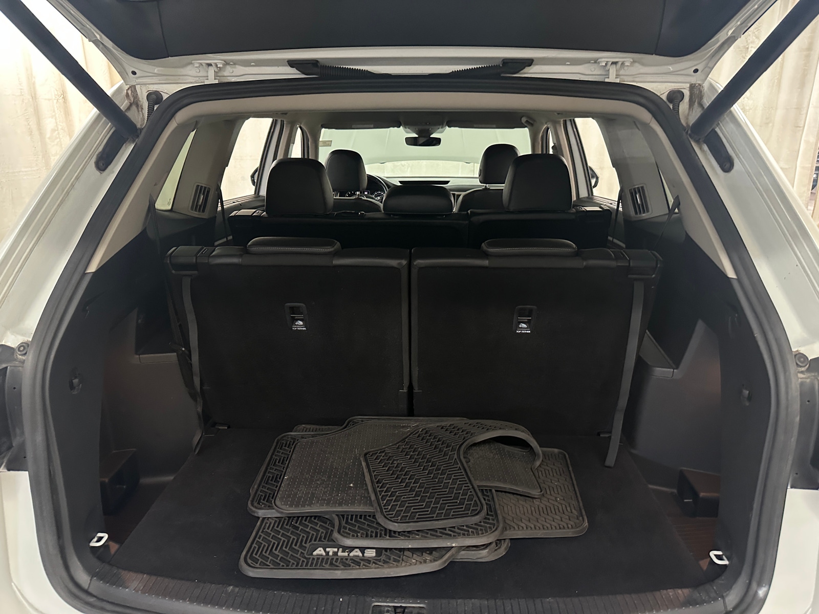 Thumbnail: 2019 Volkswagen Atlas - 6