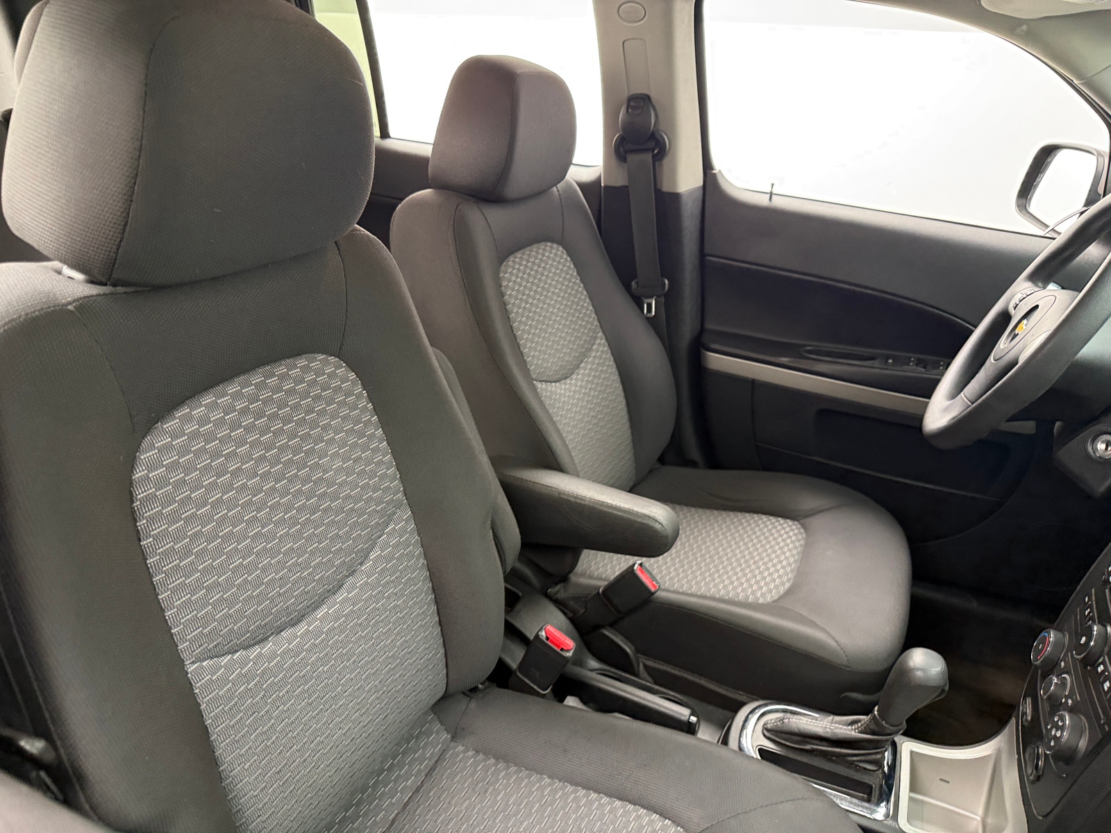 Thumbnail: 2011 Chevrolet HHR - 2