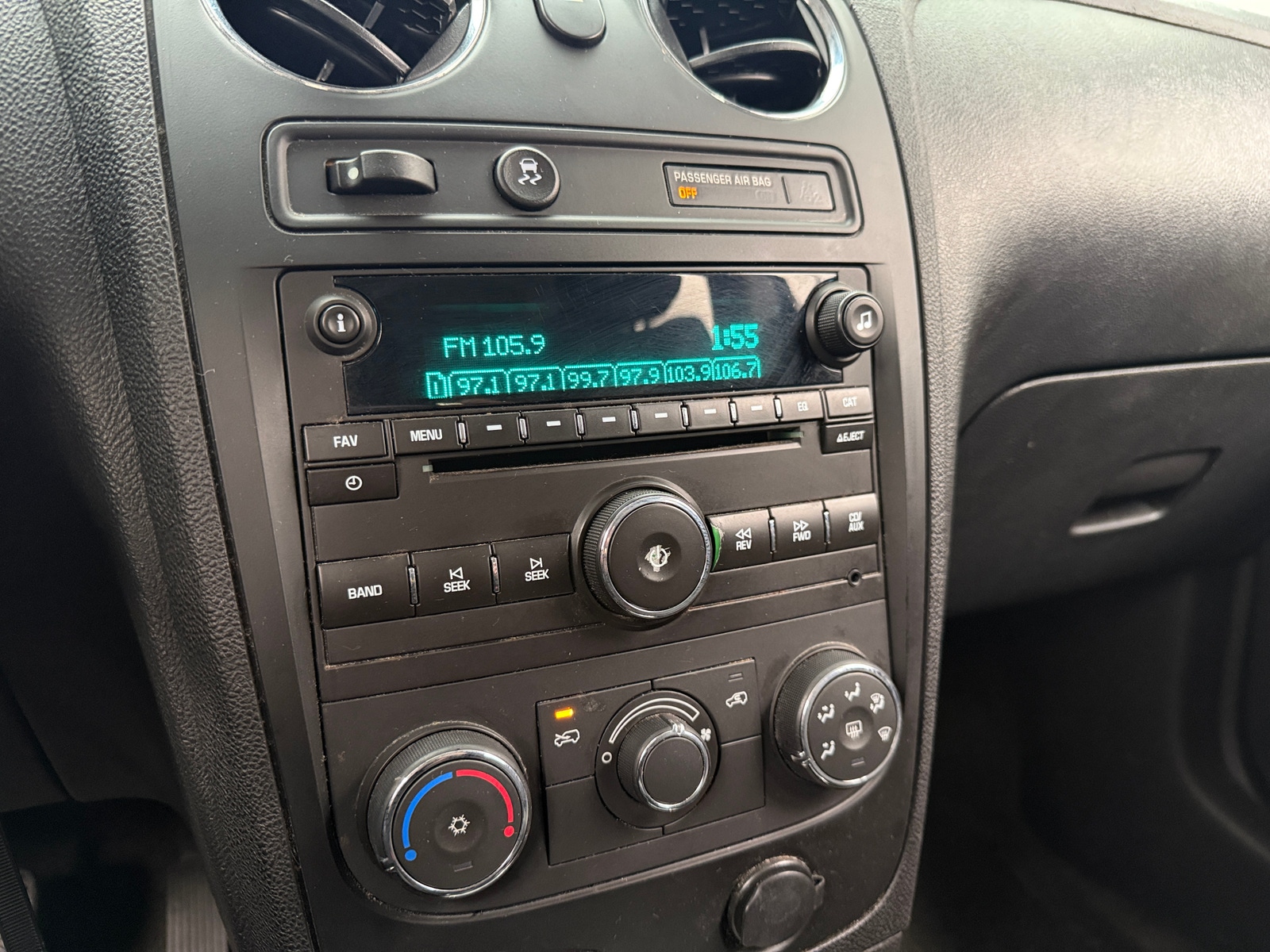 Thumbnail: 2011 Chevrolet HHR - 4