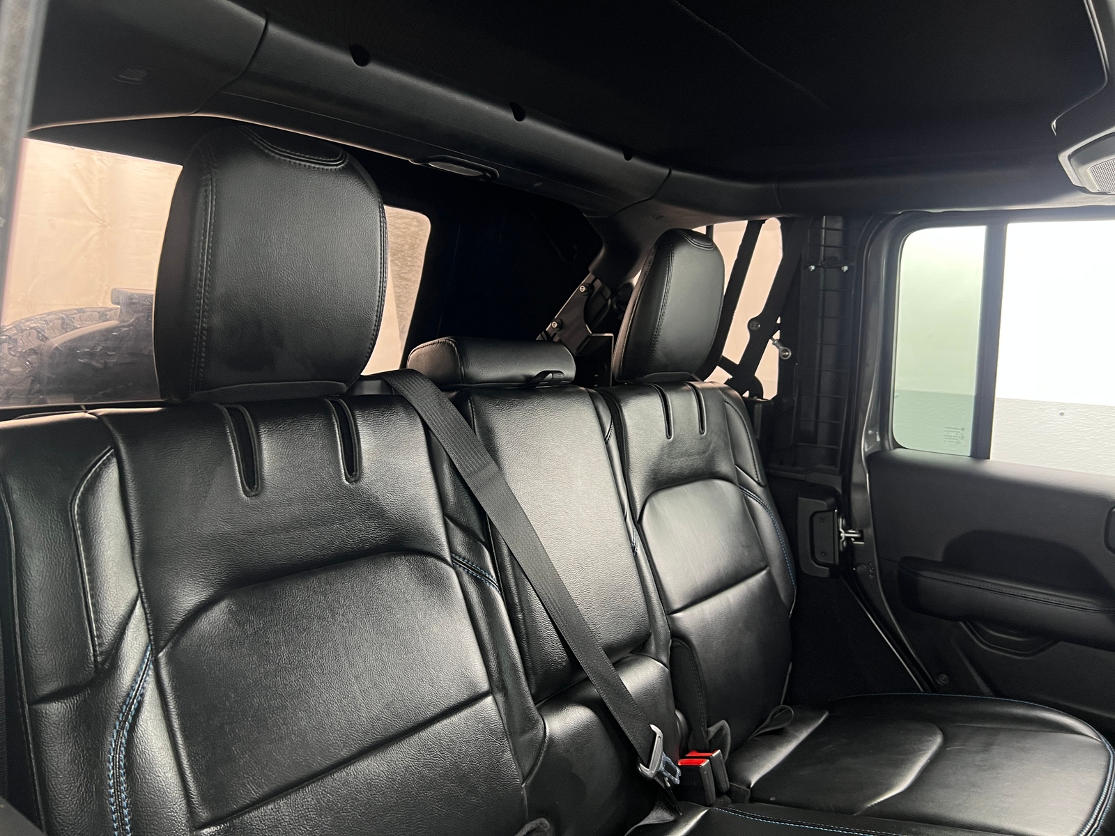 Thumbnail: 2022 Jeep Wrangler - 5