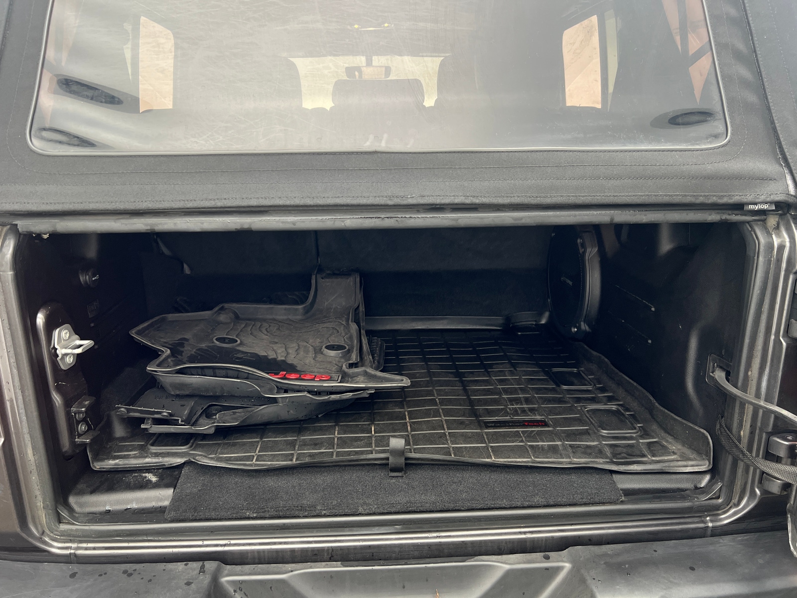 Thumbnail: 2022 Jeep Wrangler - 6