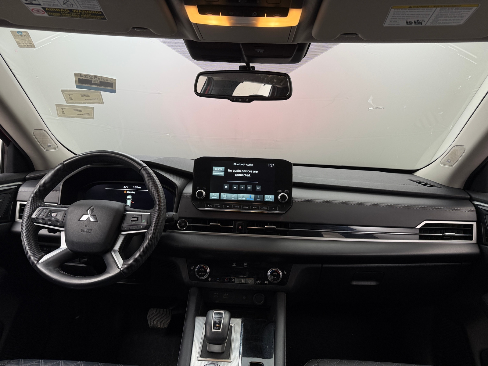 Thumbnail: 2023 Mitsubishi Outlander - 2