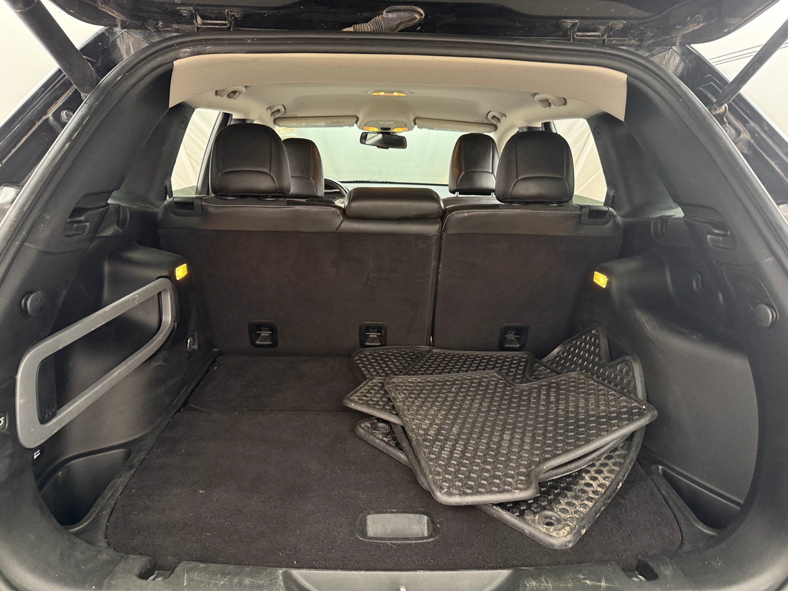 Thumbnail: 2018 Jeep Cherokee - 7