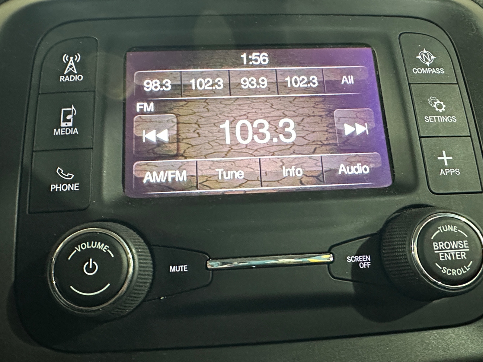 Thumbnail: 2019 Jeep Renegade - 4