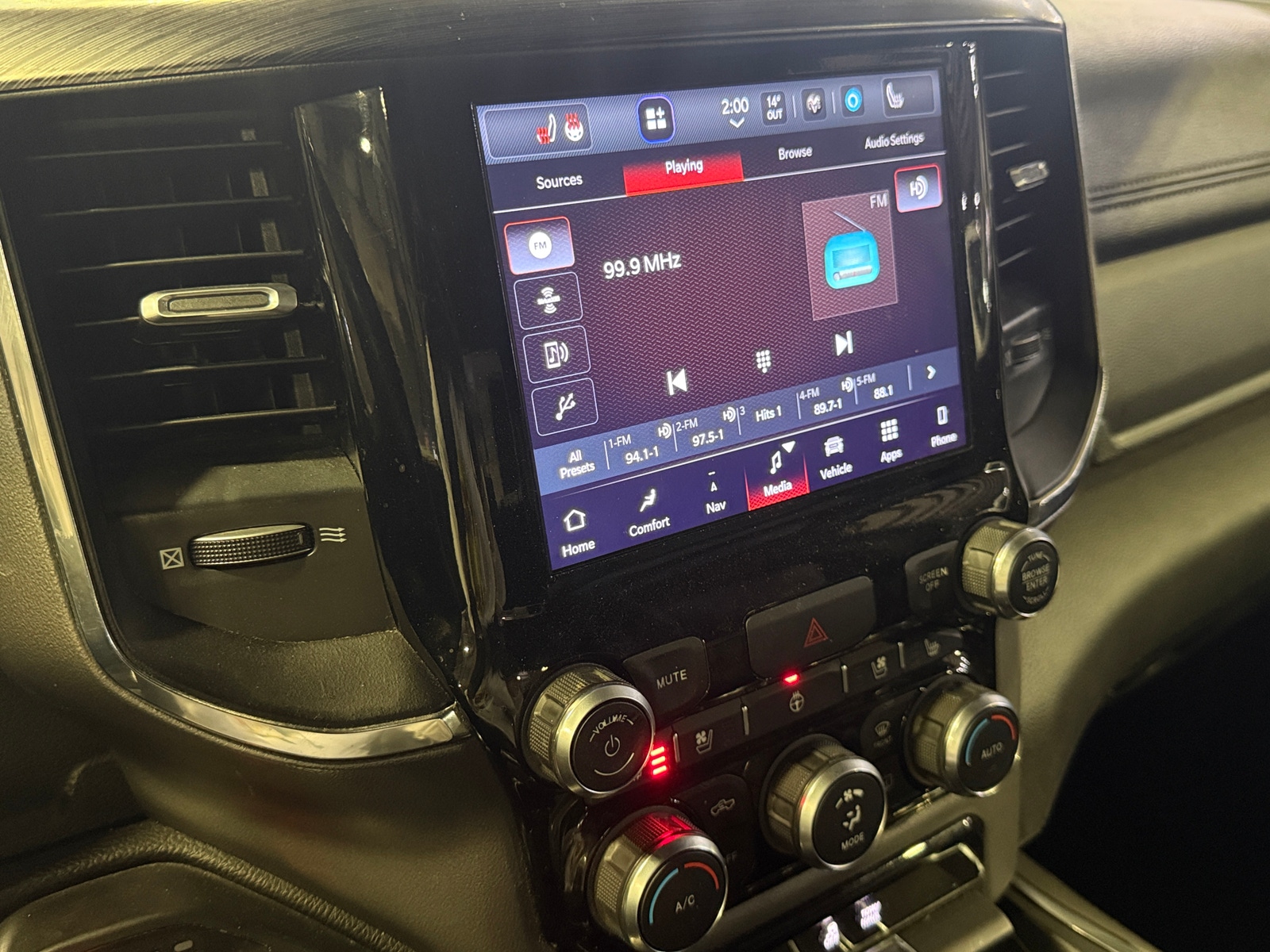 Thumbnail: 2024 RAM 1500 - 3