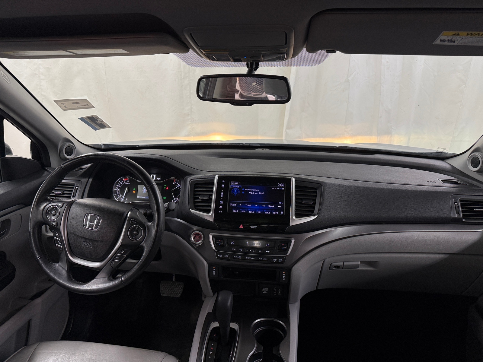 Thumbnail: 2018 Honda Pilot - 2