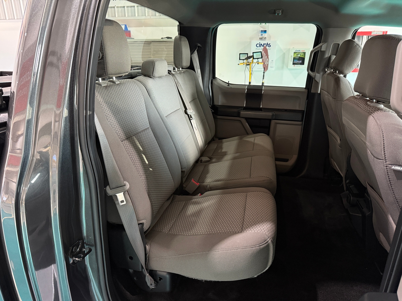 Thumbnail: 2018 Ford Econoline - 6