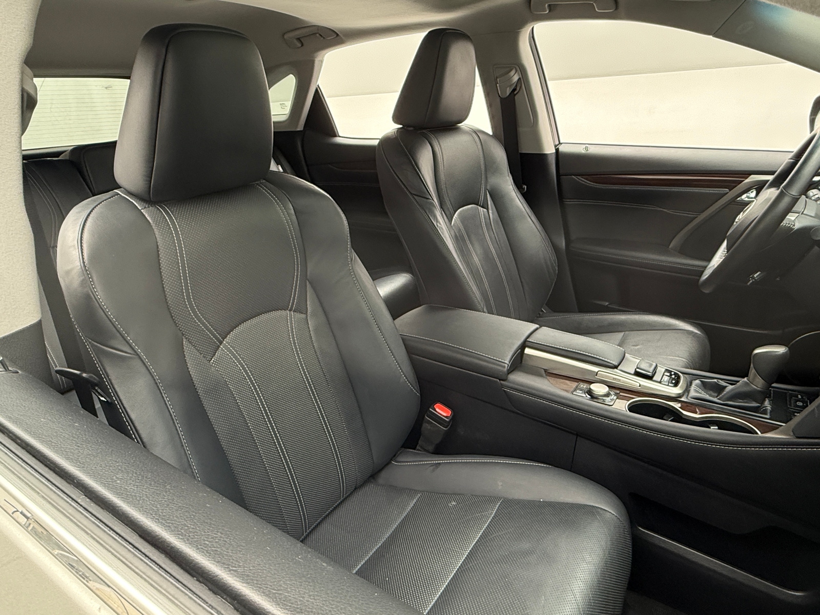 Thumbnail: 2017 Lexus RX - 2