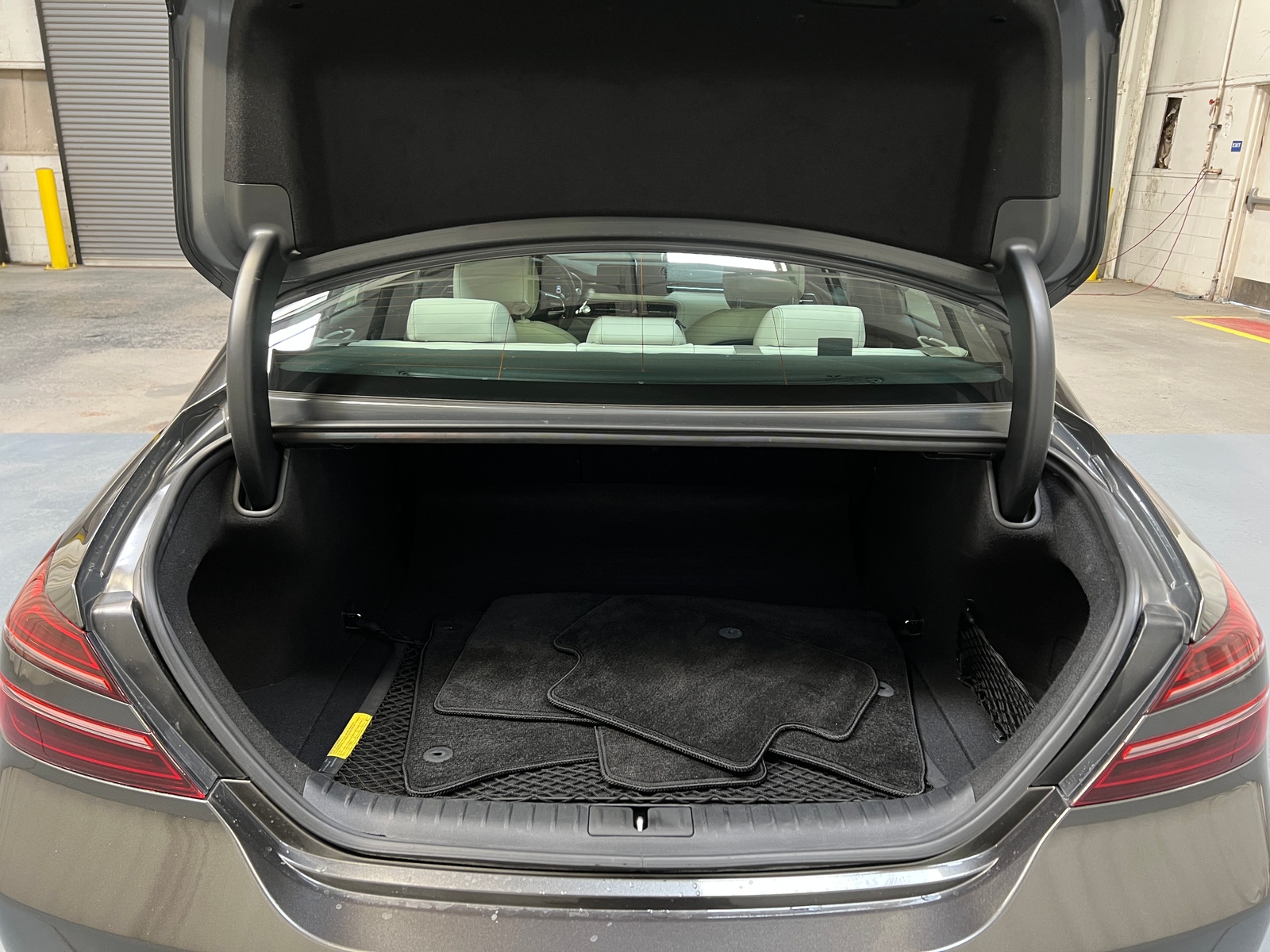 Thumbnail: 2025 Genesis G70 - 6