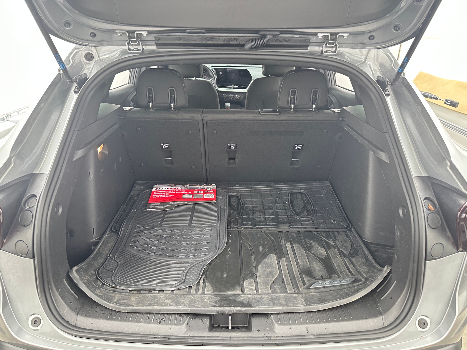 Thumbnail: 2024 Chevrolet Trax - 7