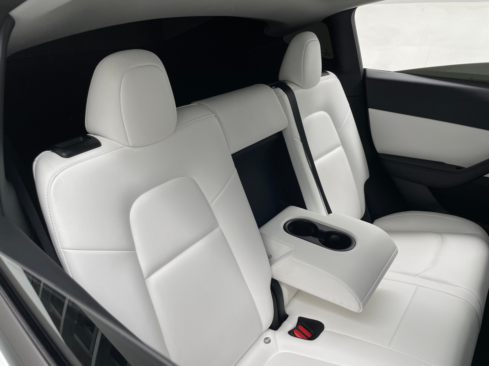 Thumbnail: 2022 Tesla Model Y - 5