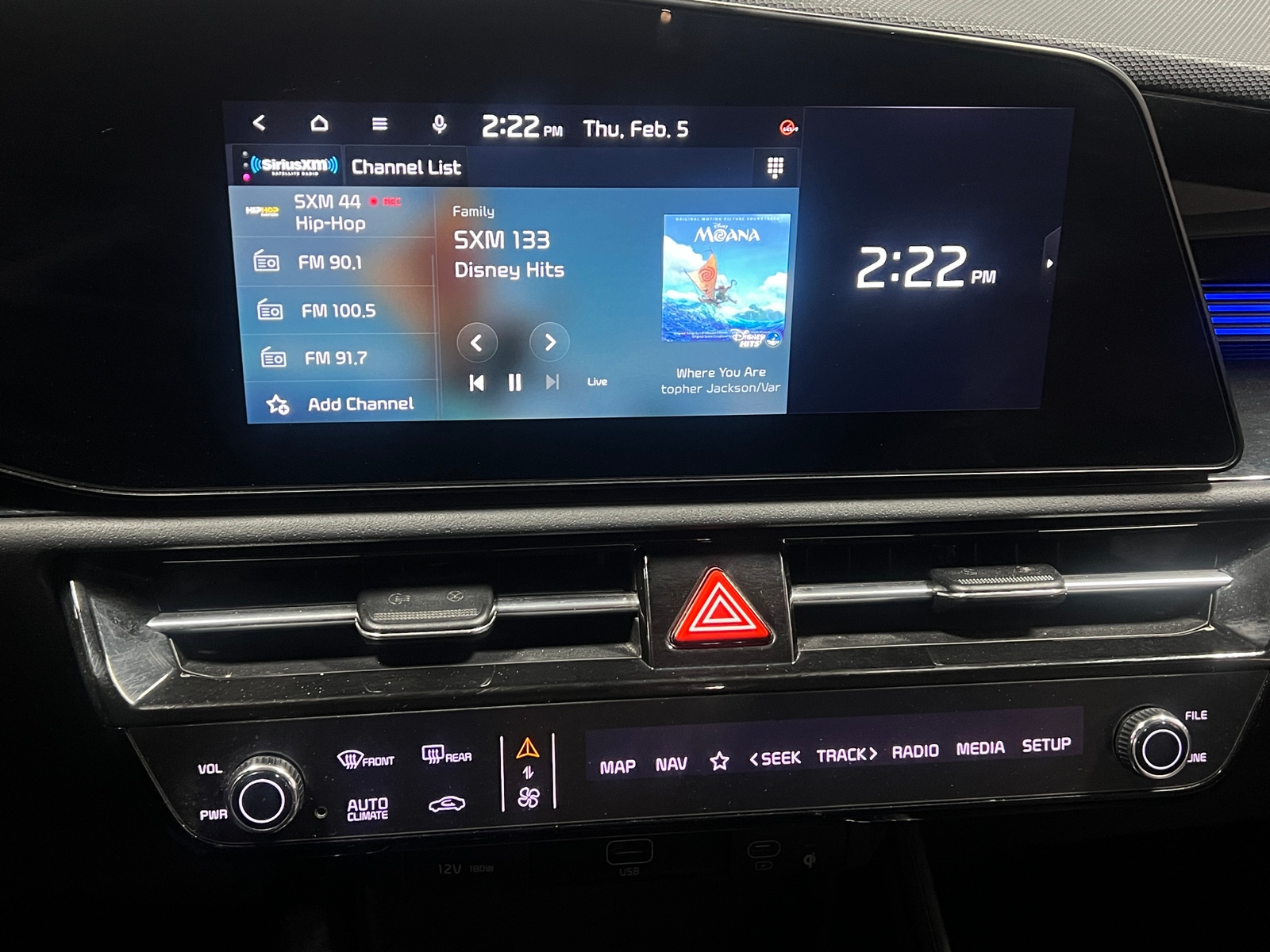 Thumbnail: 2024 Kia Niro - 3