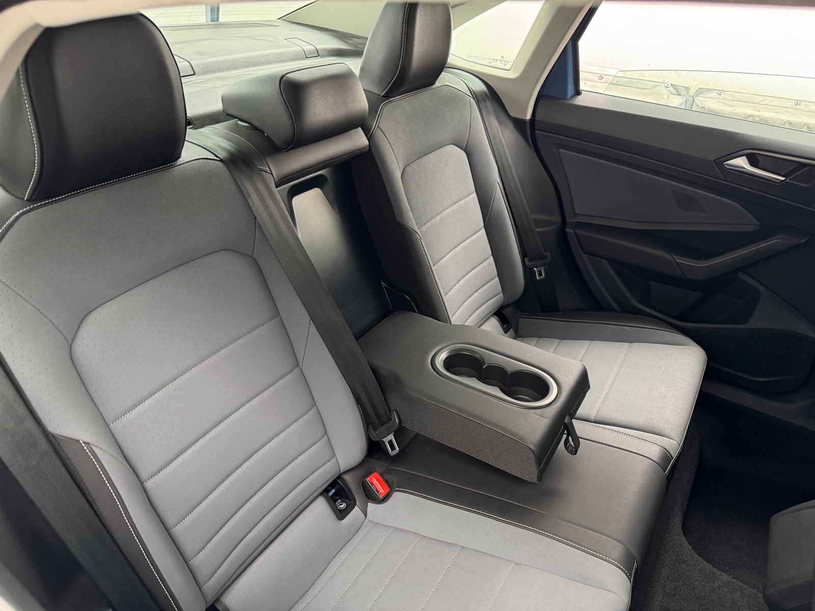 Thumbnail: 2025 Volkswagen Jetta - 5