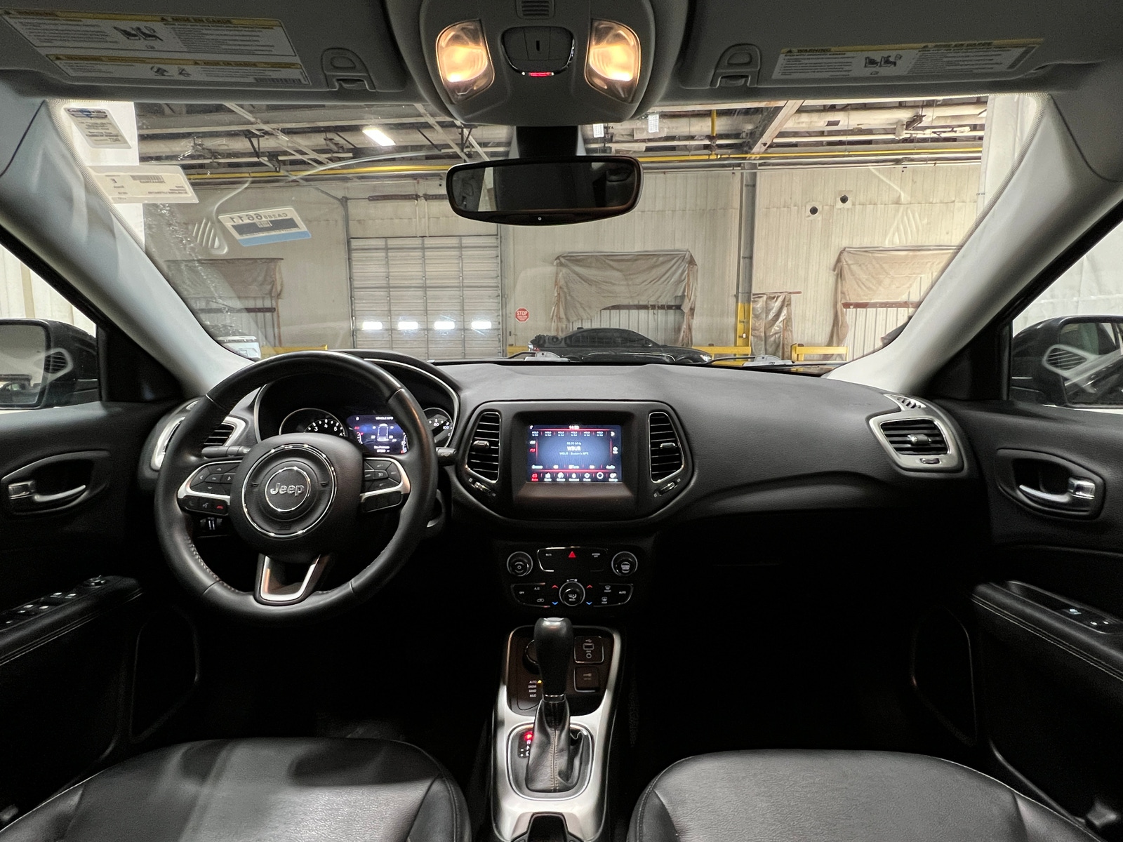 Thumbnail: 2018 Jeep Compass - 3