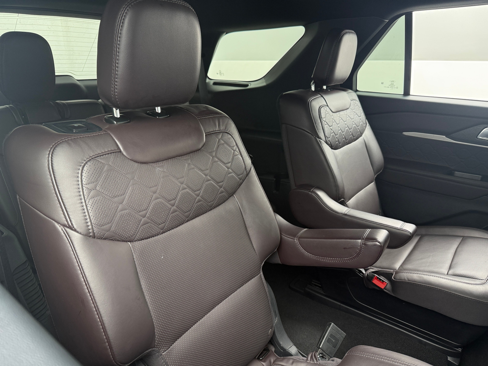 Thumbnail: 2025 Ford Explorer - 5