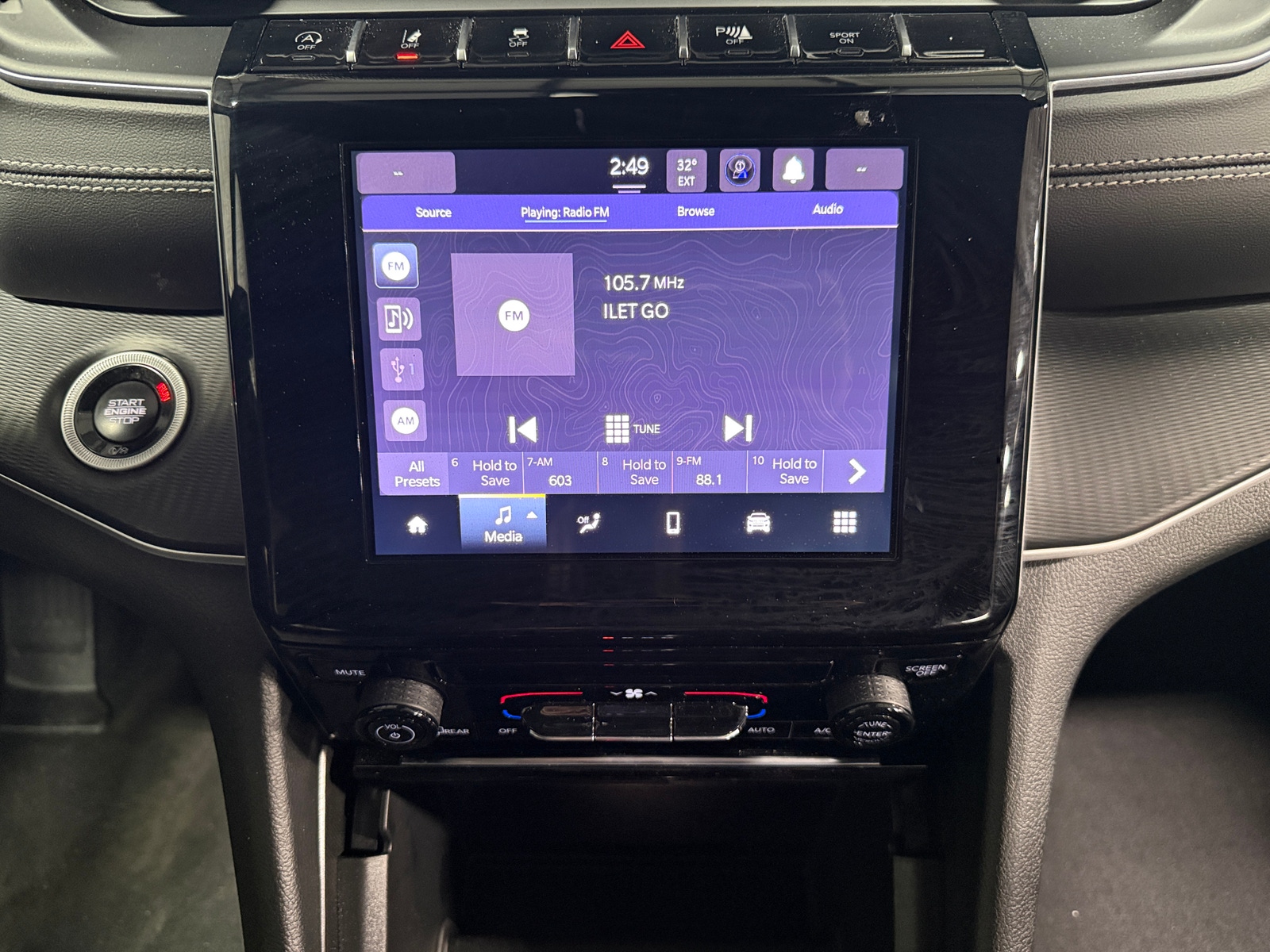 Thumbnail: 2025 Jeep Grand Cherokee - 4