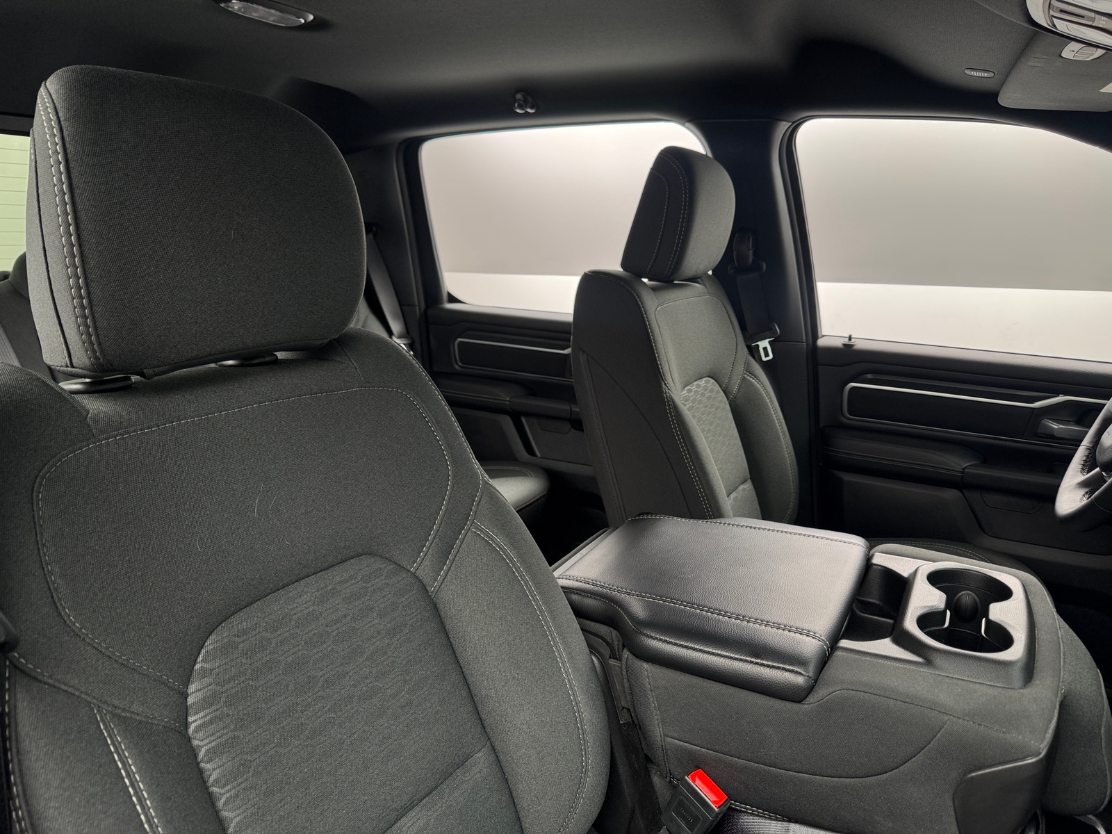 Thumbnail: 2025 RAM 1500 - 2