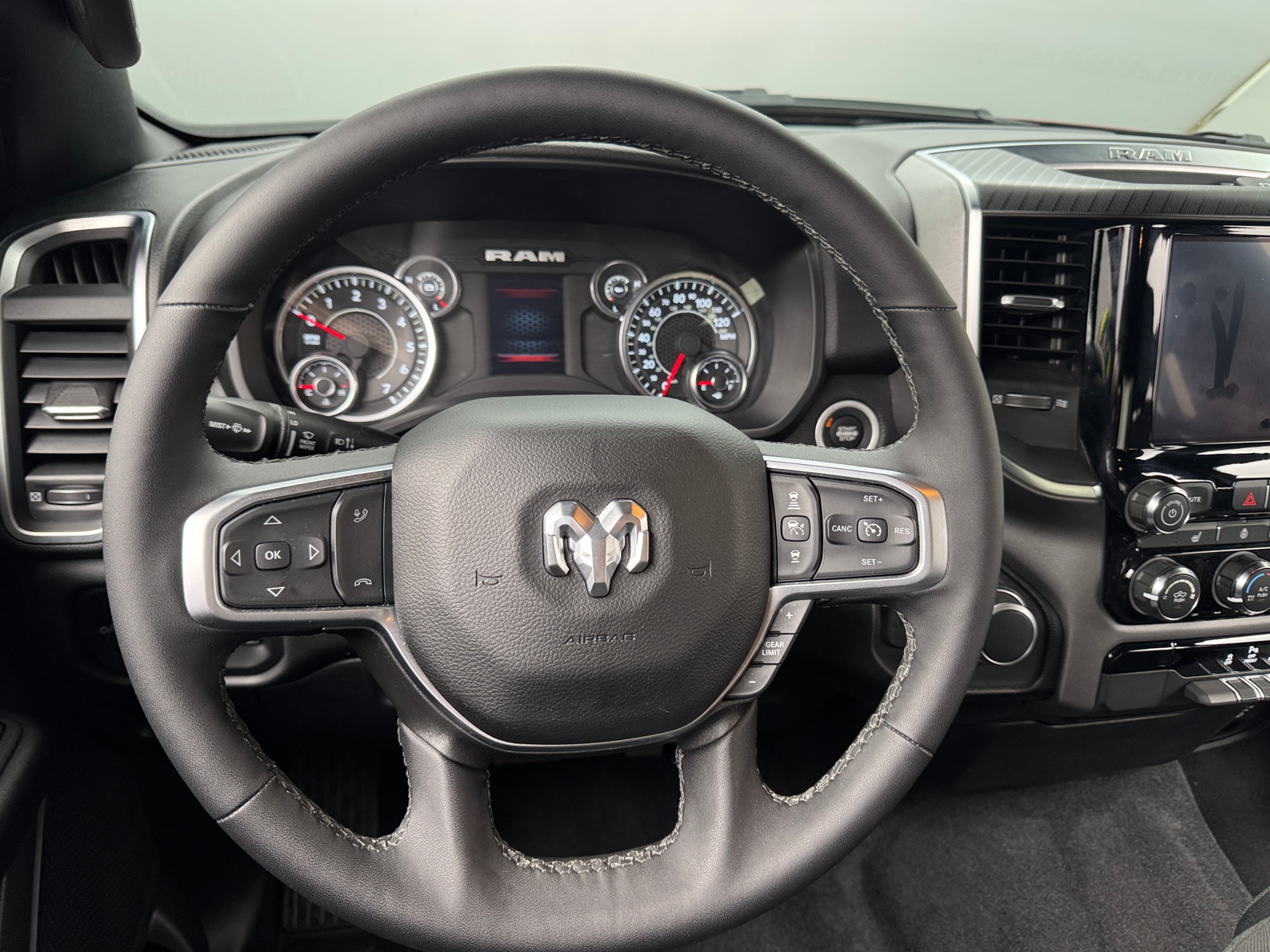 Thumbnail: 2025 RAM 1500 - 5